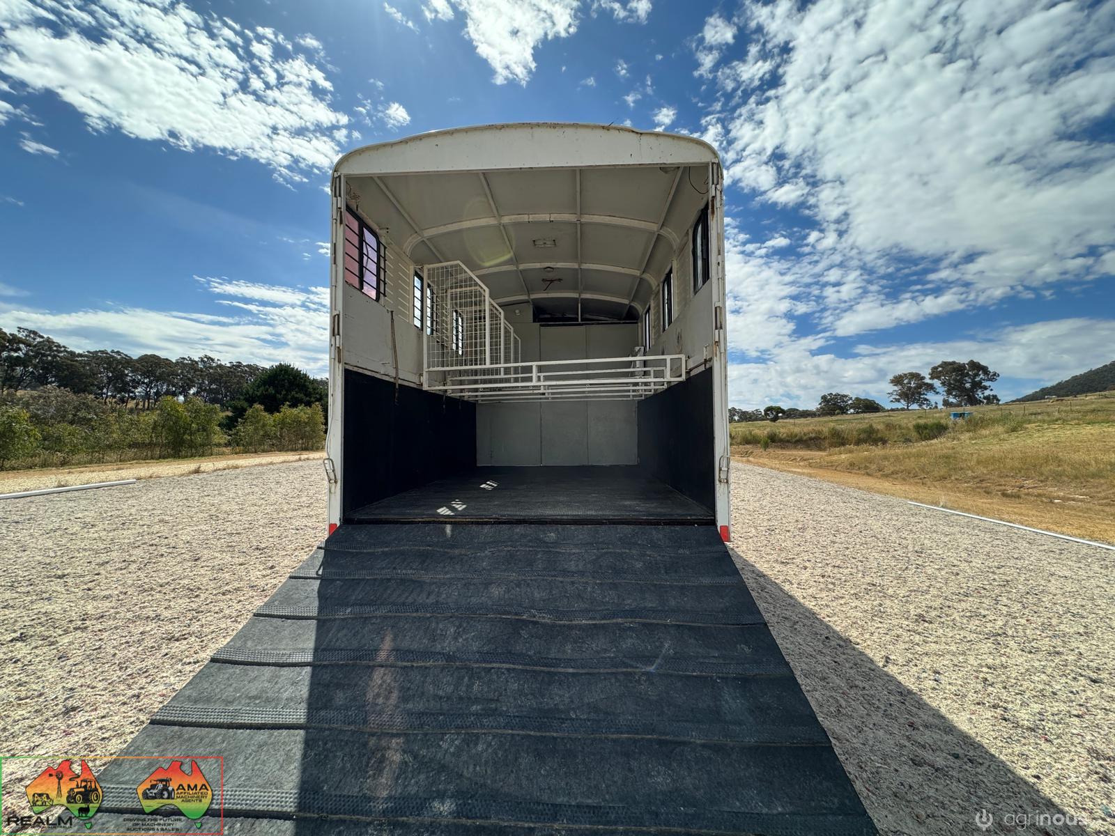 1988 Mitsubishi FK415 - Horse truck - photo 11