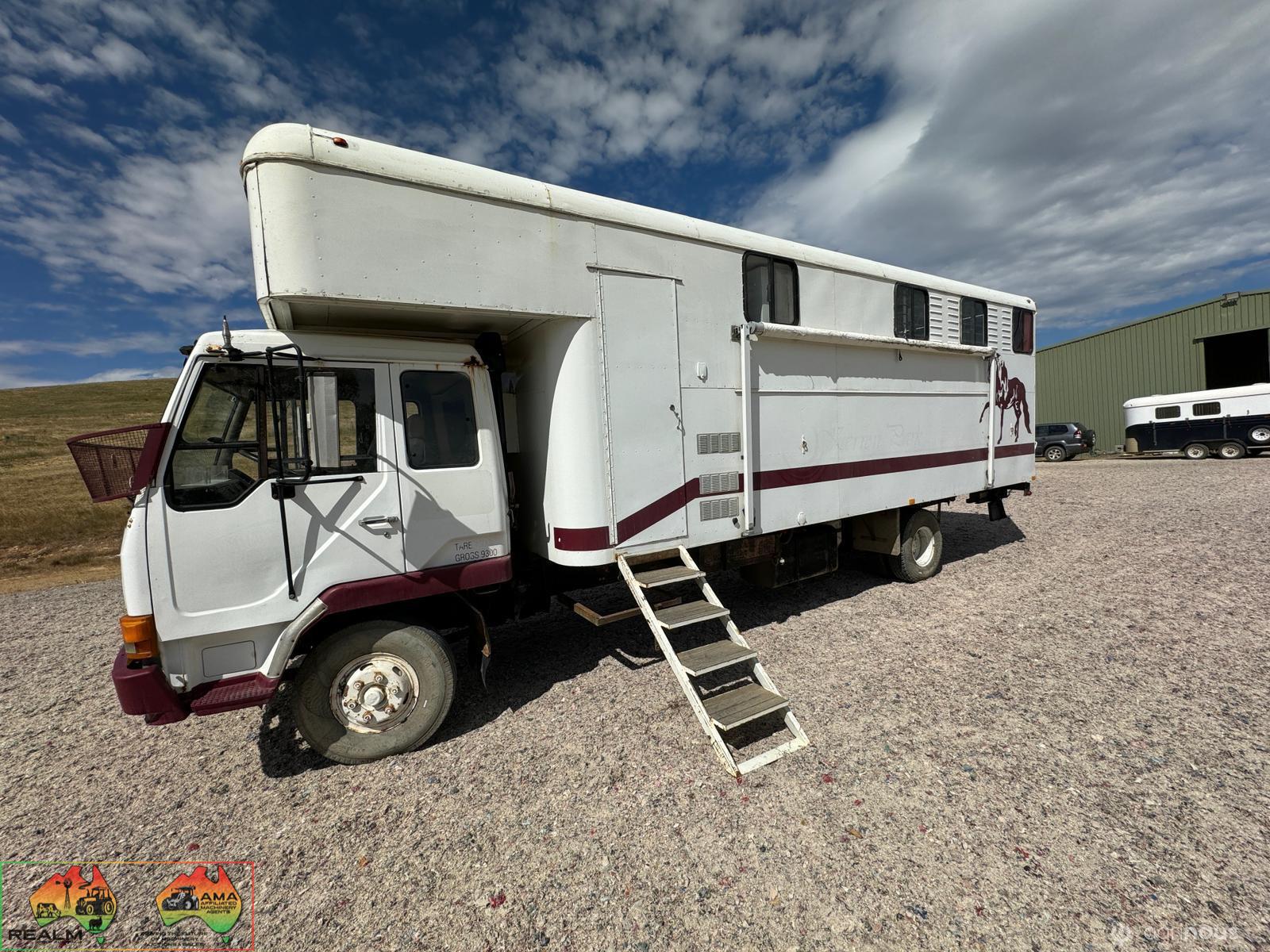 1988 Mitsubishi FK415 - Horse truck - photo 8