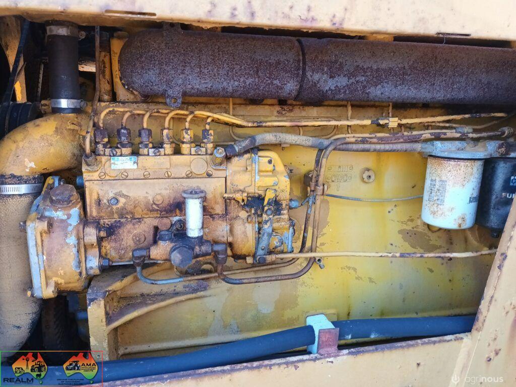Case W10E Loader - photo 15