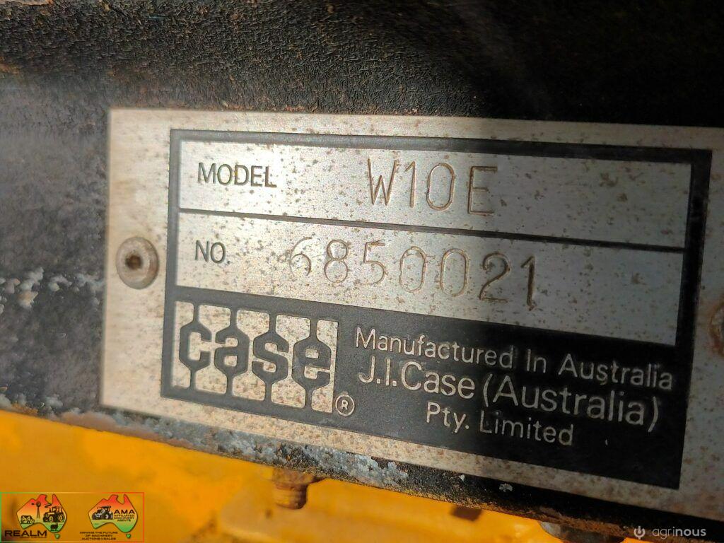 Case W10E Loader - photo 16