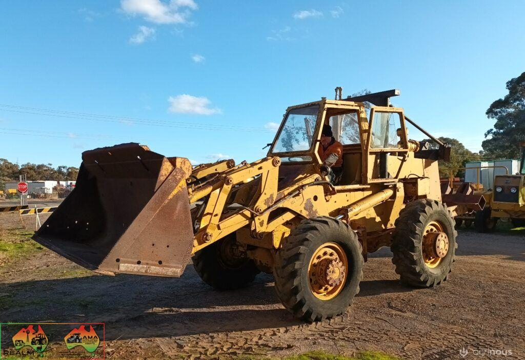 Case W10E Loader - photo 12