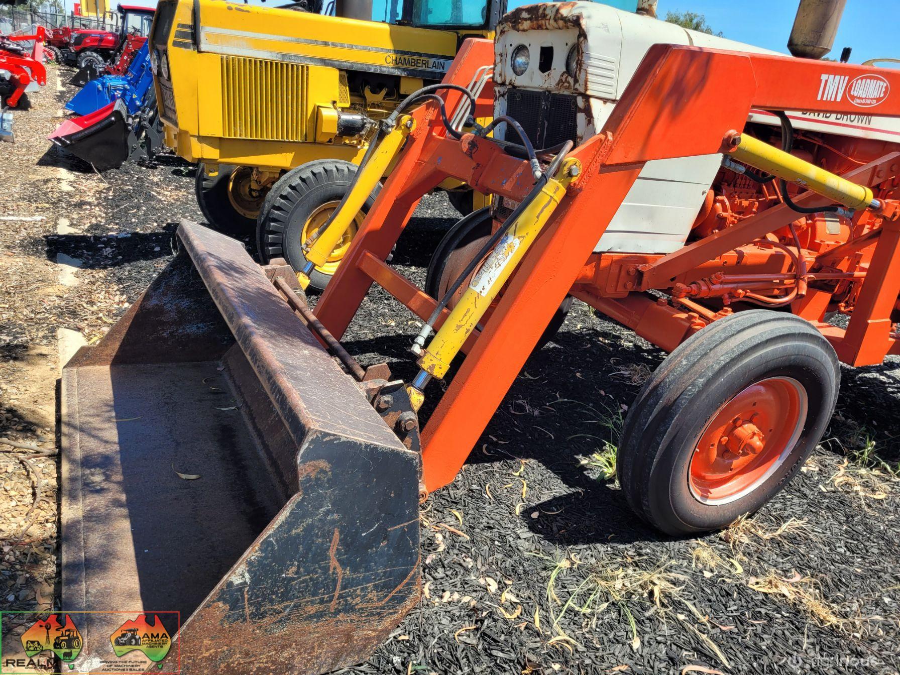David Brown 1200 - FEL 2WD Tractor - photo 9