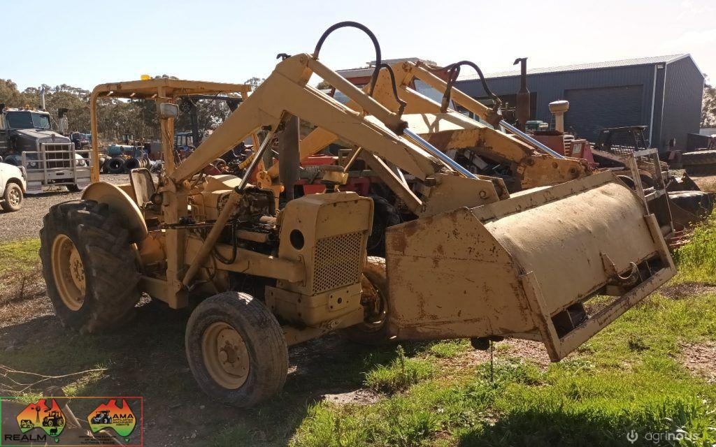 Ford 3400 Industrial FEL - photo 4