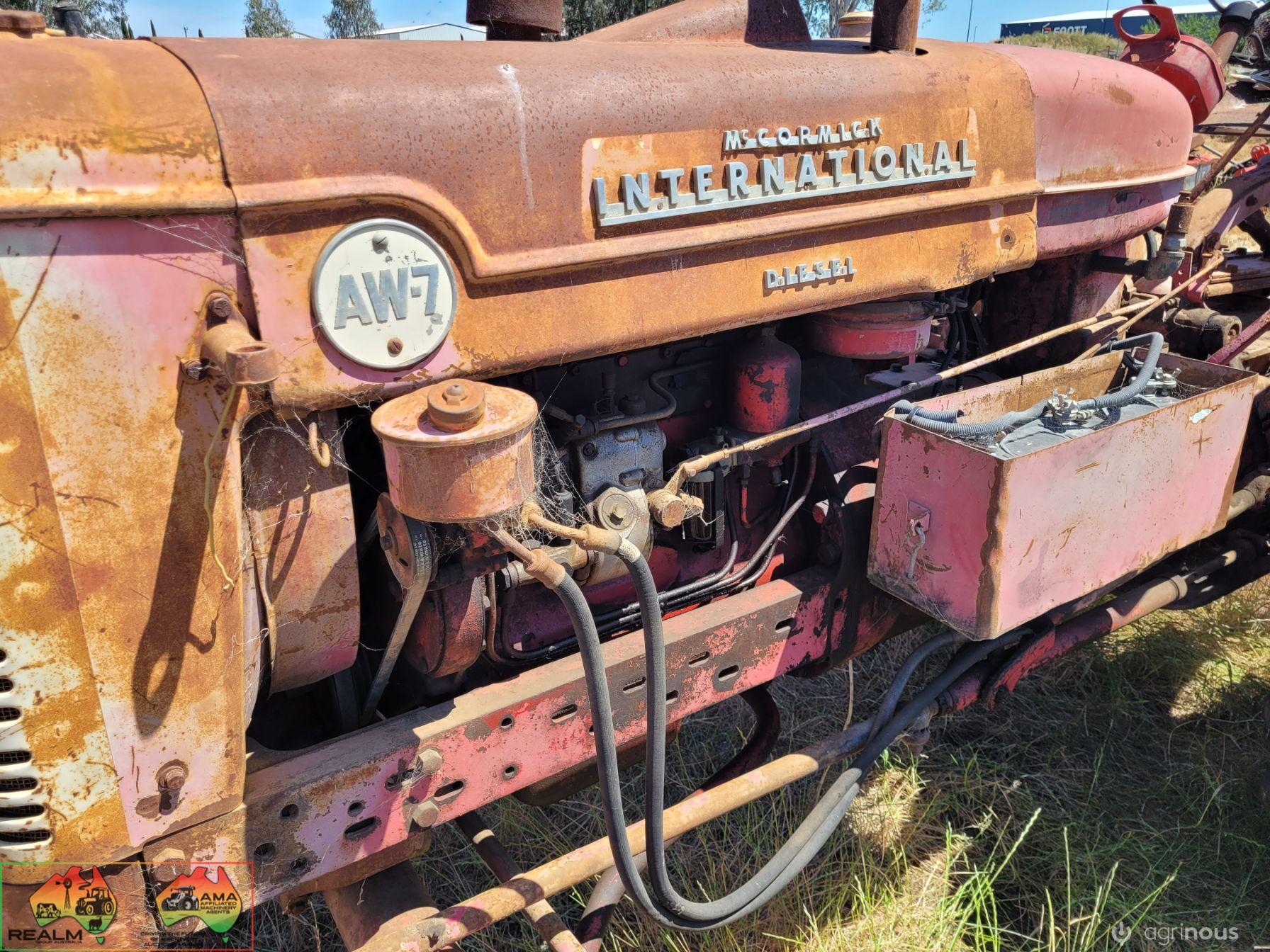 McCormick International W6 / AW-7 Diesel 2WD Tractor - photo 3