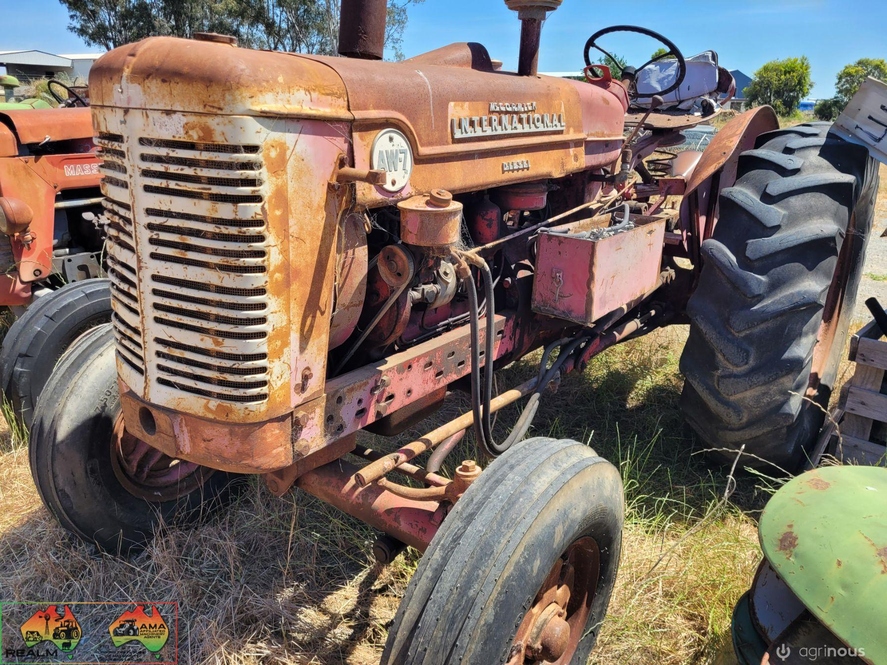McCormick International W6 / AW-7 Diesel 2WD Tractor - photo 2