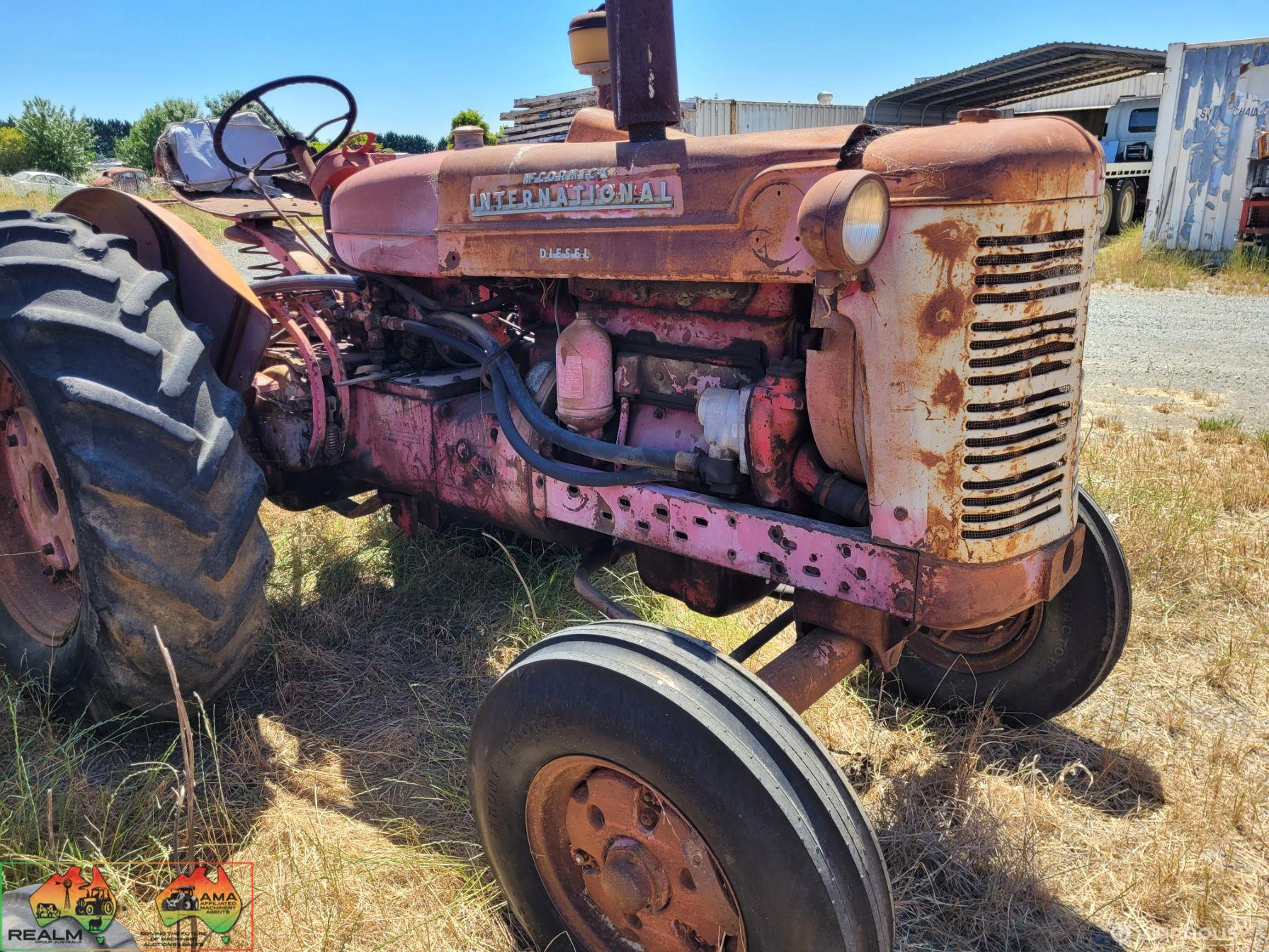 McCormick International W6 / AW-7 Diesel 2WD Tractor
