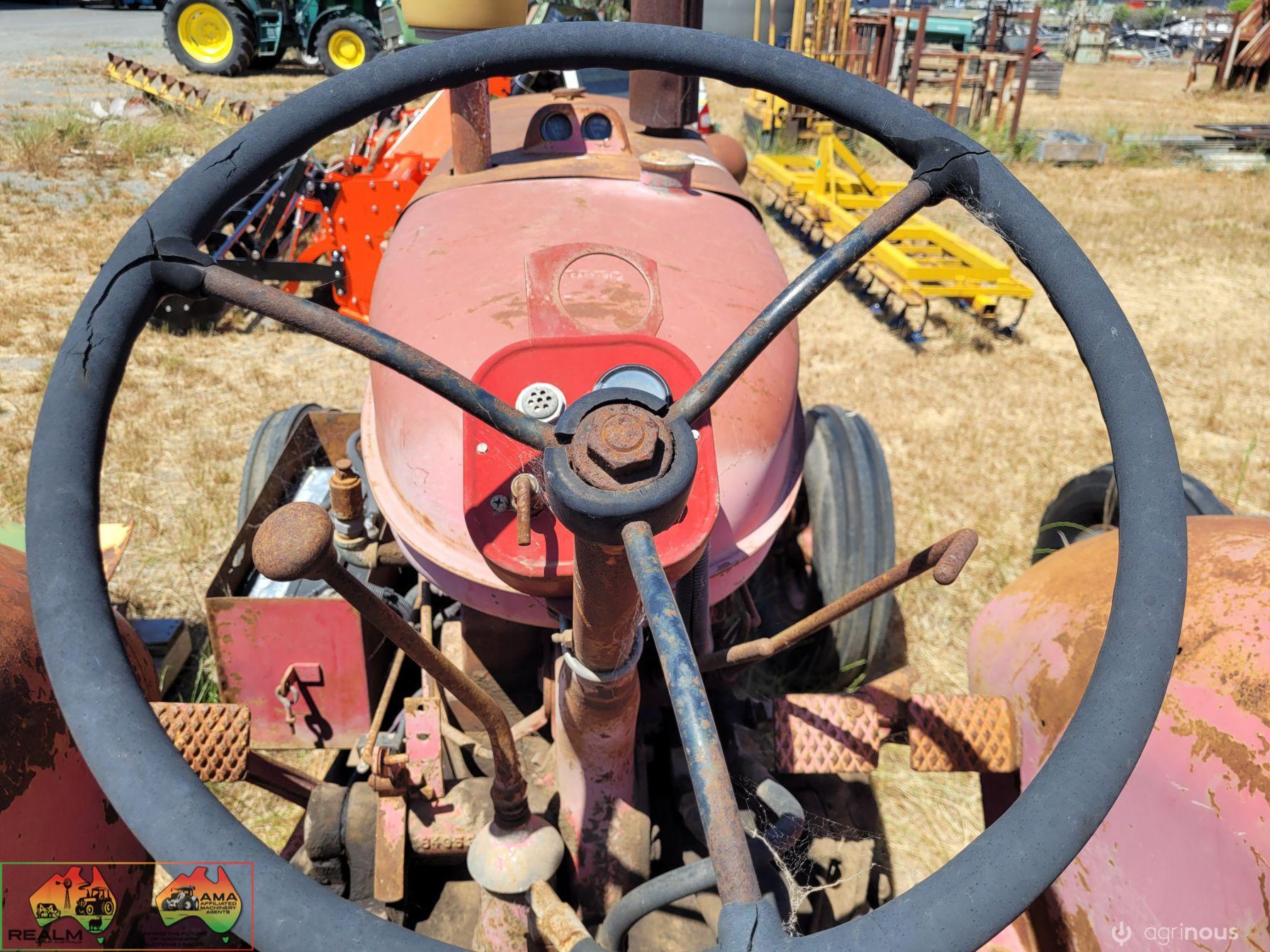 McCormick International W6 / AW-7 Diesel 2WD Tractor - photo 5