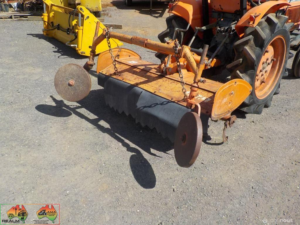 Kubota L1501 Tractor & 4 ft Rotary Hoe - photo 5