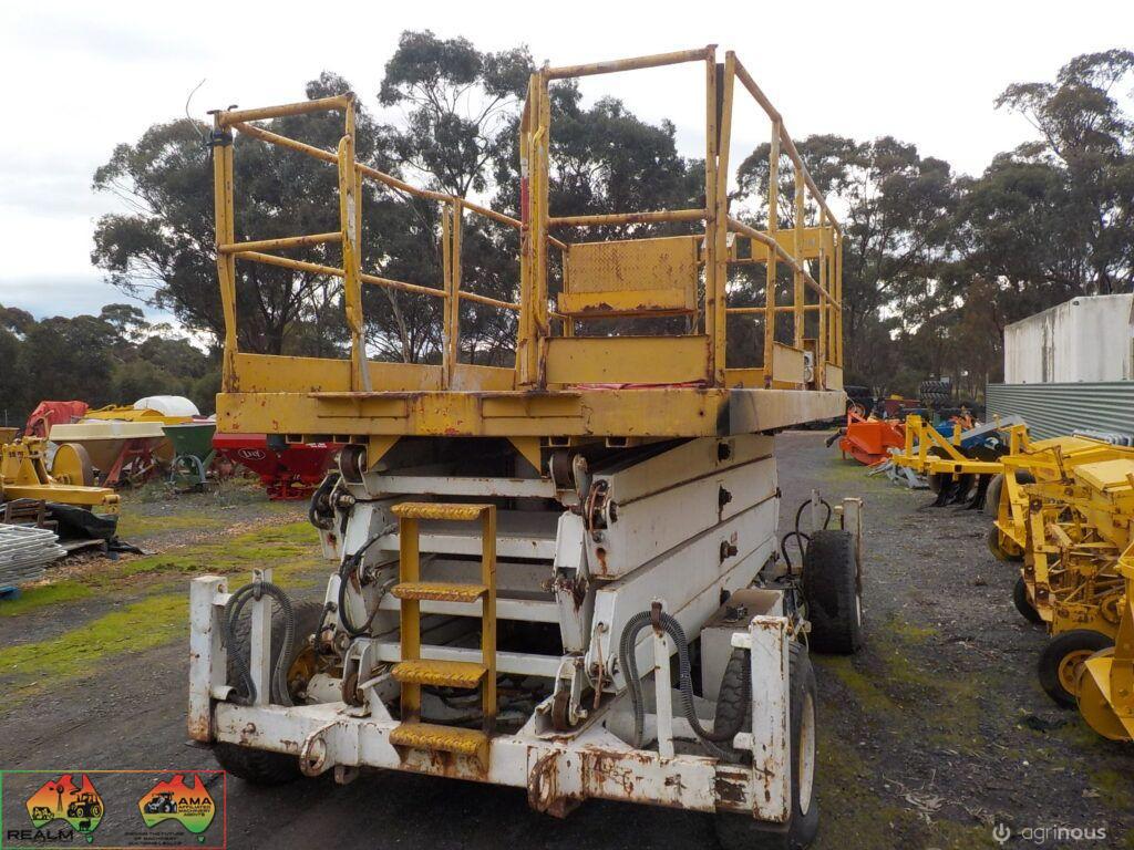 Scissor Lift 12ftX6ft deck (REDUCED PRICE)