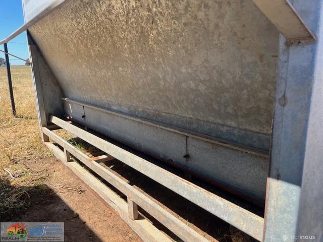 2x Boyd Sheep Feeders - photo 4
