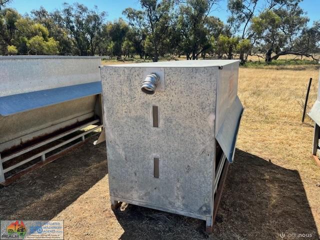 2x Boyd Sheep Feeders - photo 6
