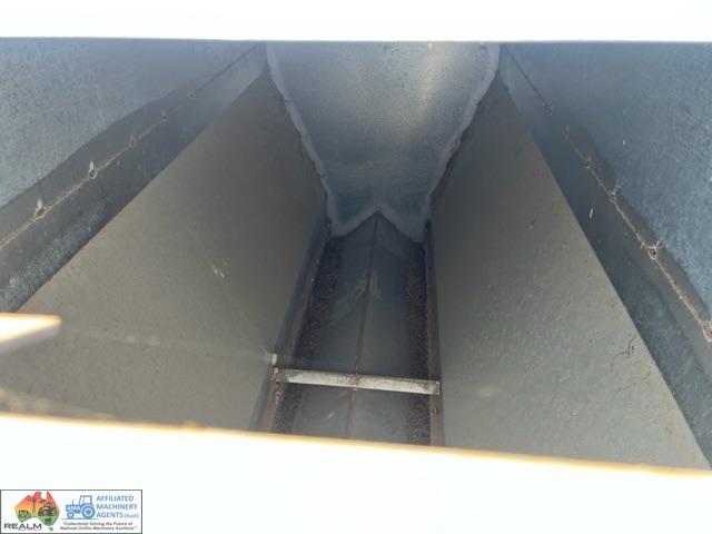 2x Boyd Sheep Feeders - photo 8