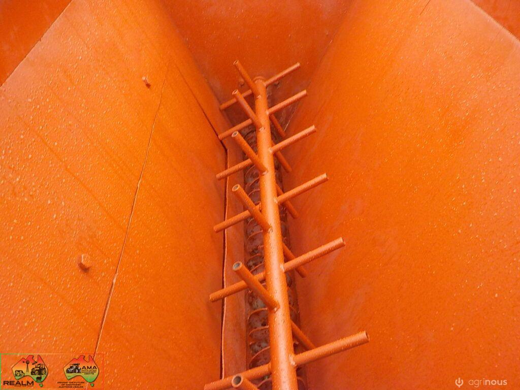 Towable Muck Spreader - photo 3