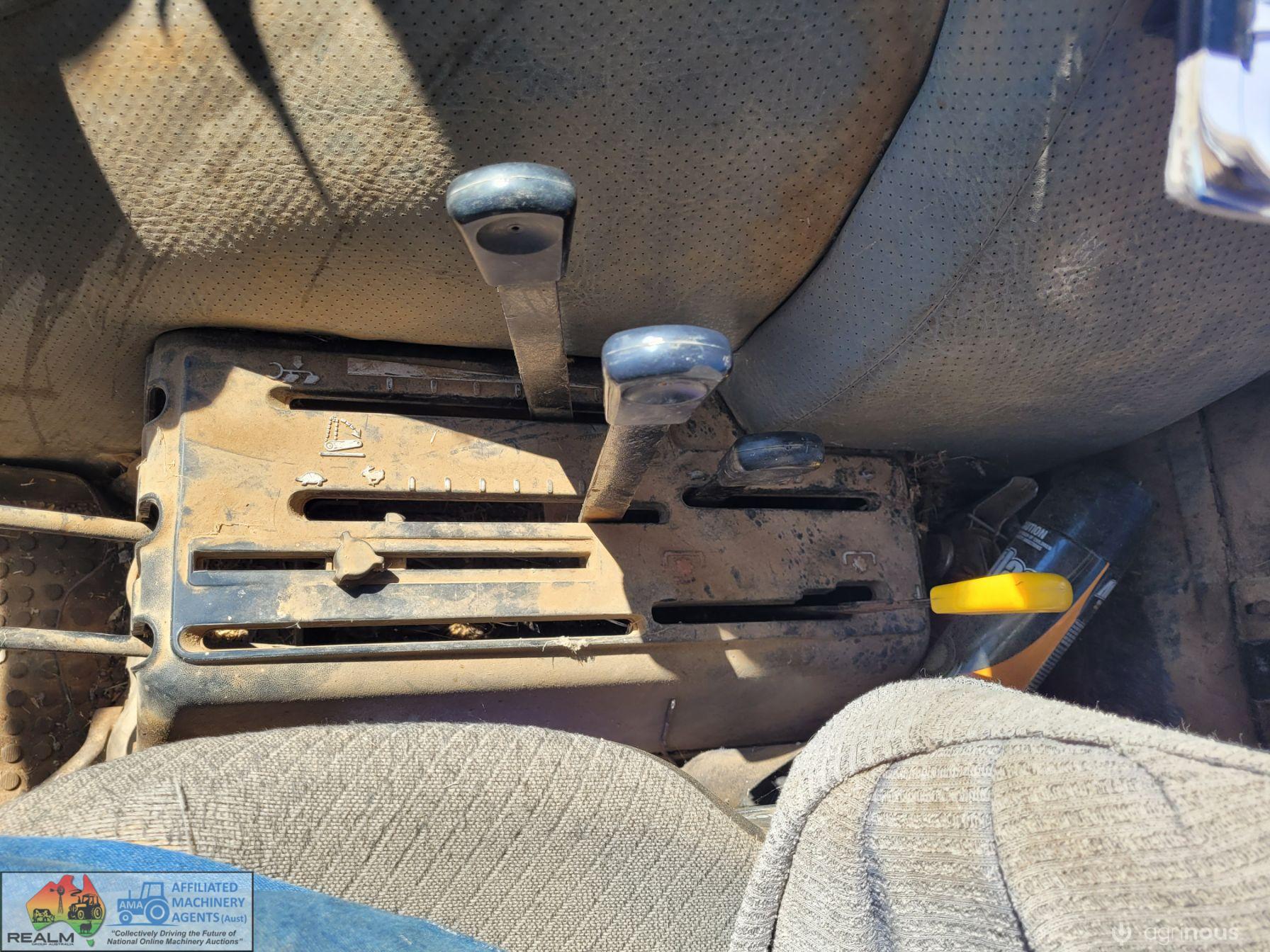 1993 Case IH 895 2WD Tractor - photo 10