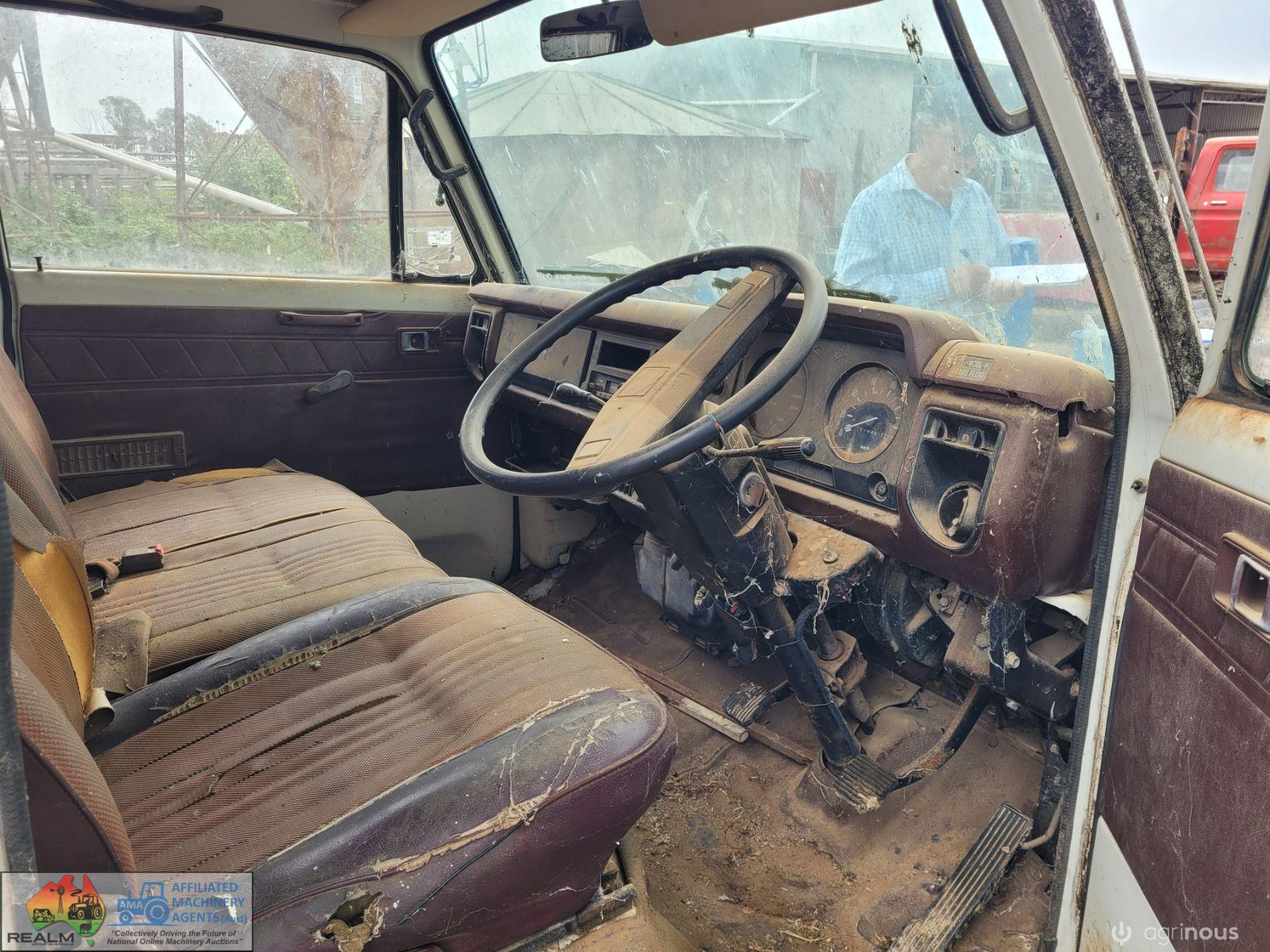 1982 Toyota Dyna Dual Cab Truck - photo 6