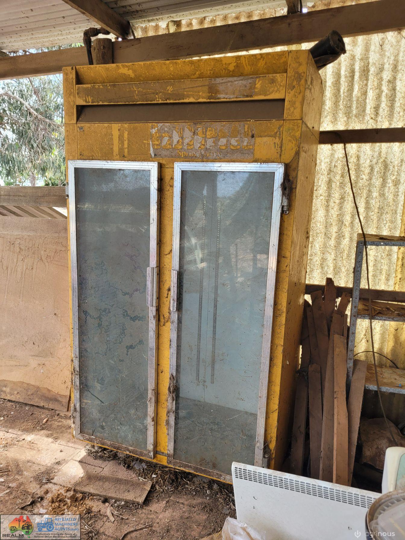 Commercial Drinks Display Fridge (1200w x 600d x 2200h) - photo 3