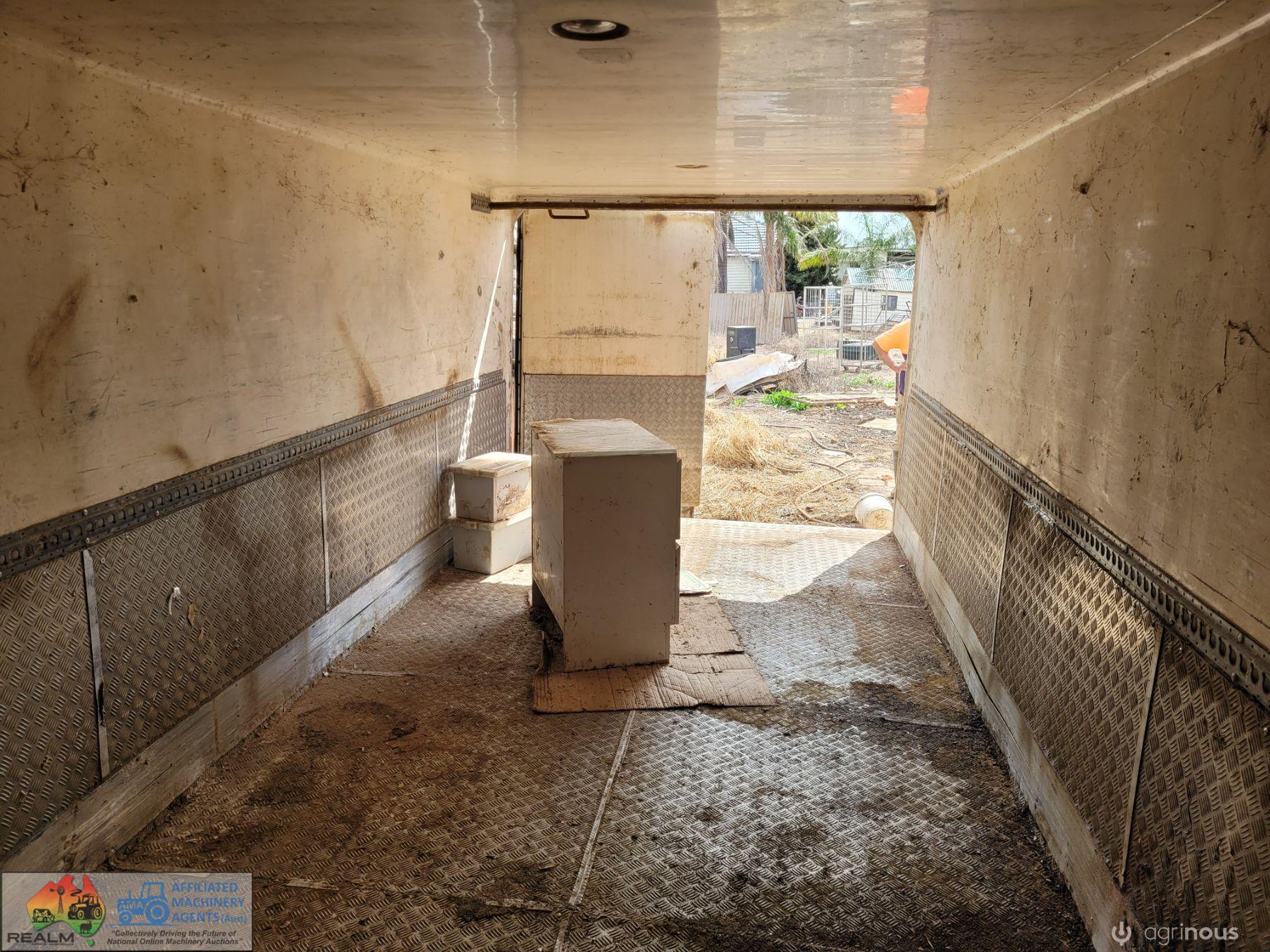 Refrigerated Truck Body - photo 6