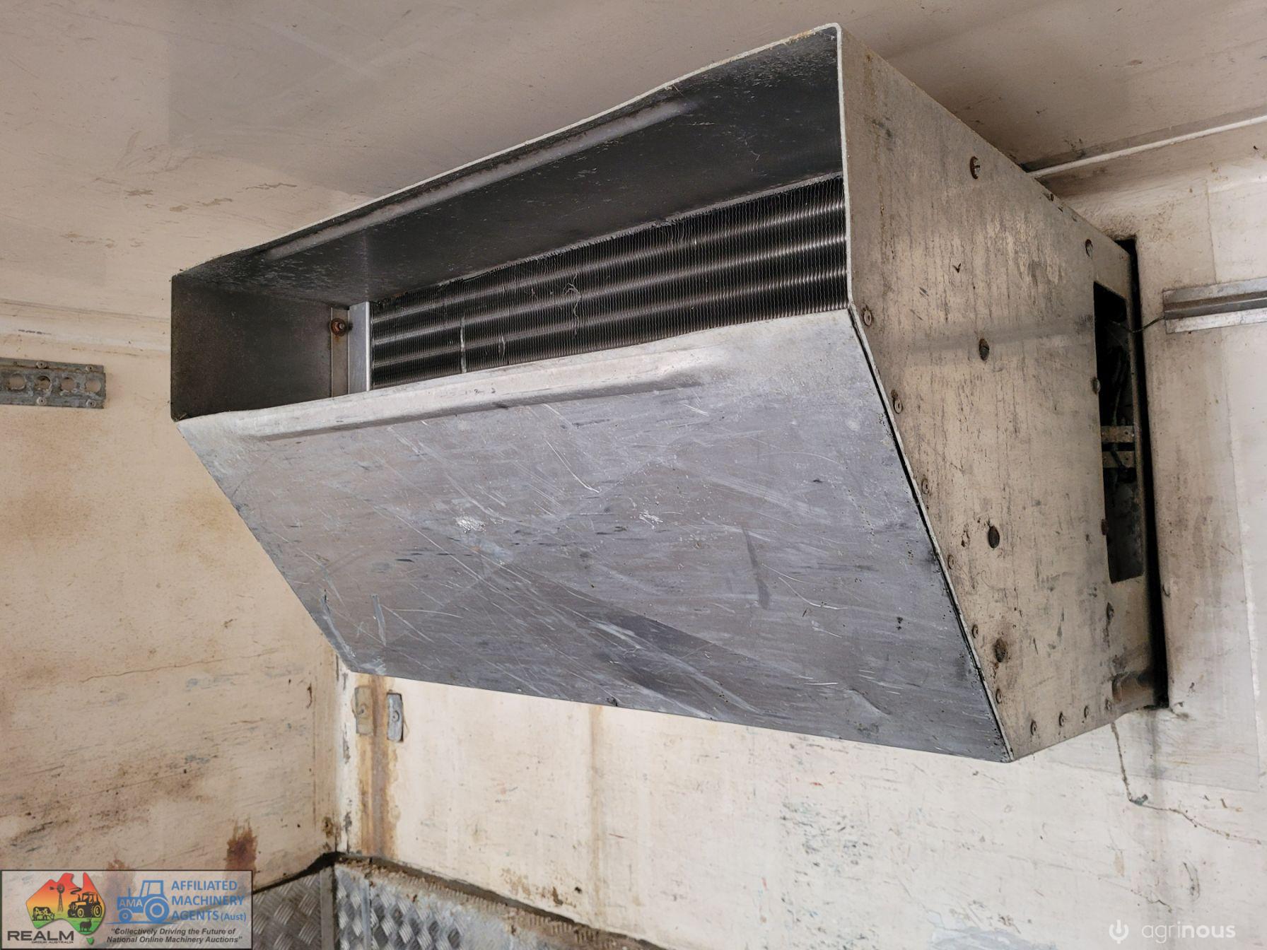 Refrigerated Truck Body - photo 9