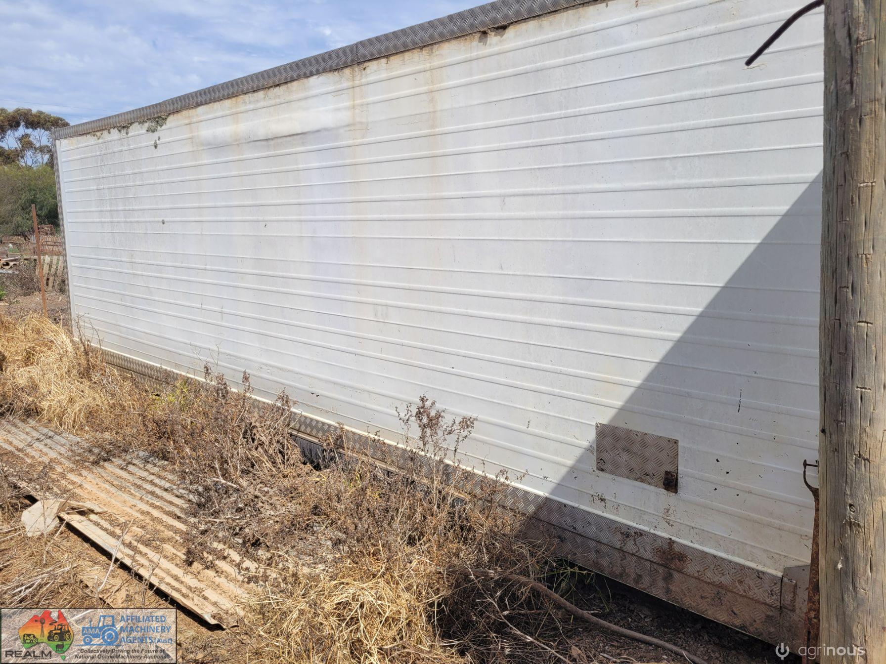 Refrigerated Truck Body - photo 2