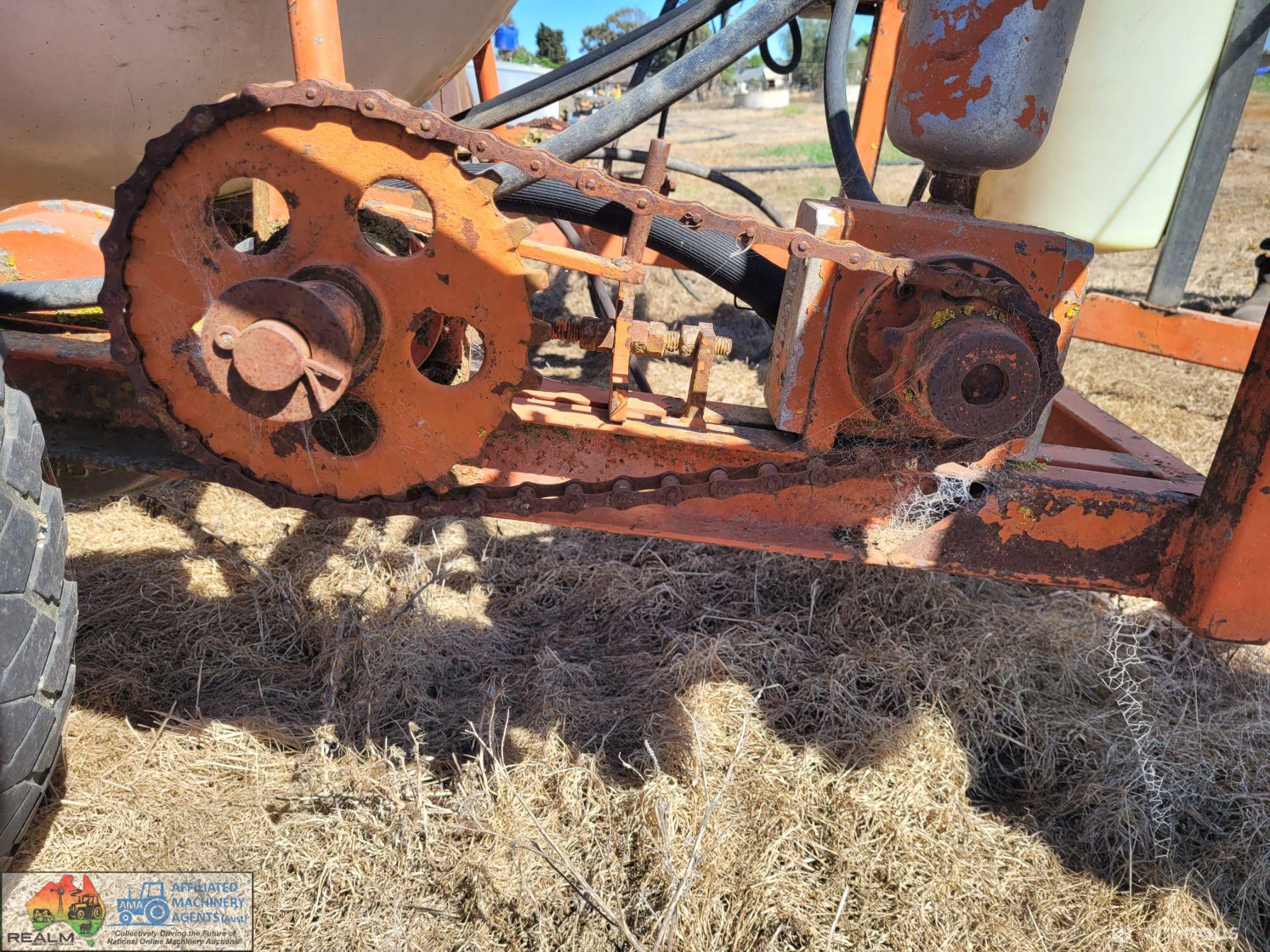 Hughes 39ft Boom Sprayer - photo 7