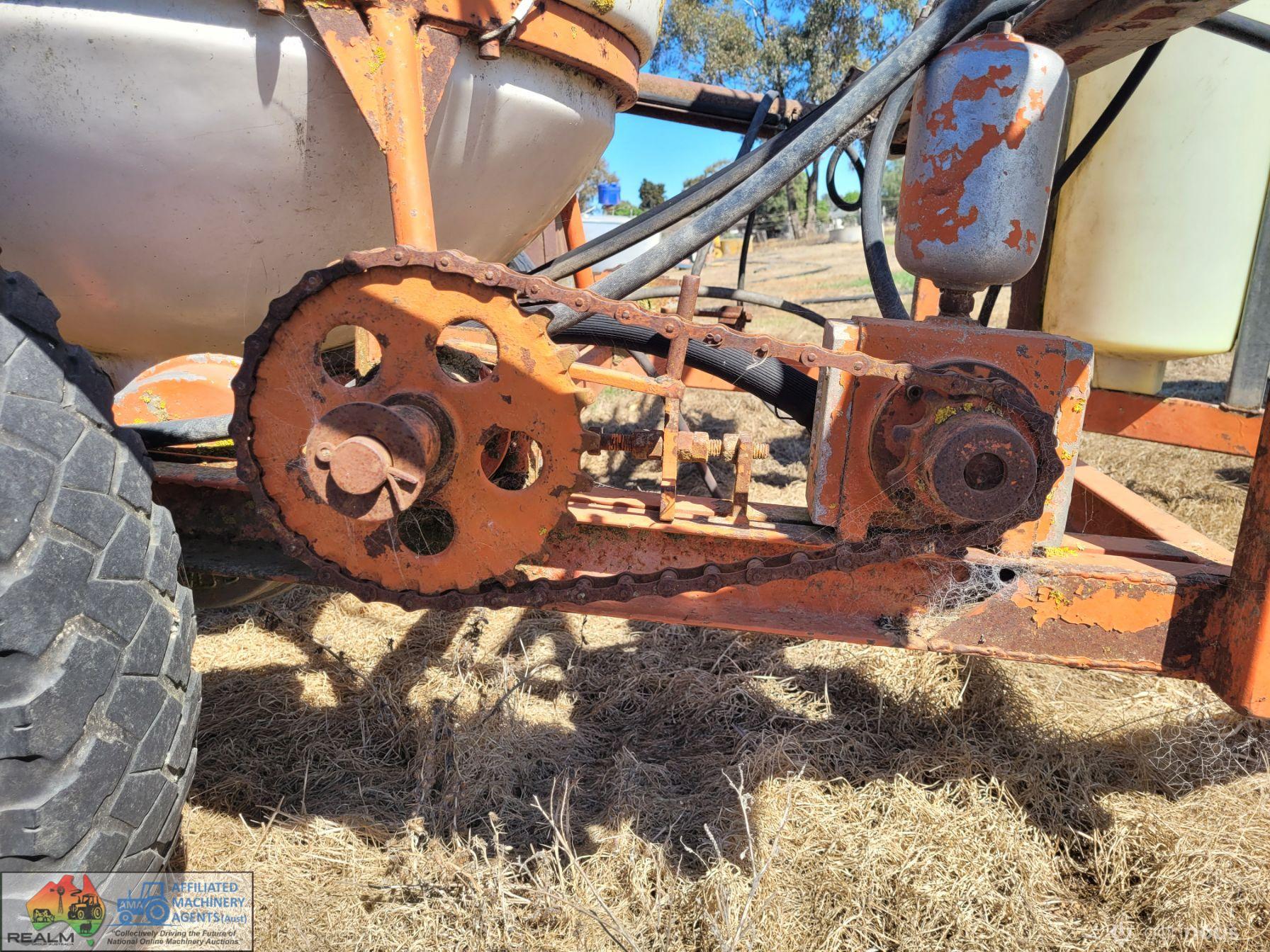 Hughes 39ft Boom Sprayer - photo 9