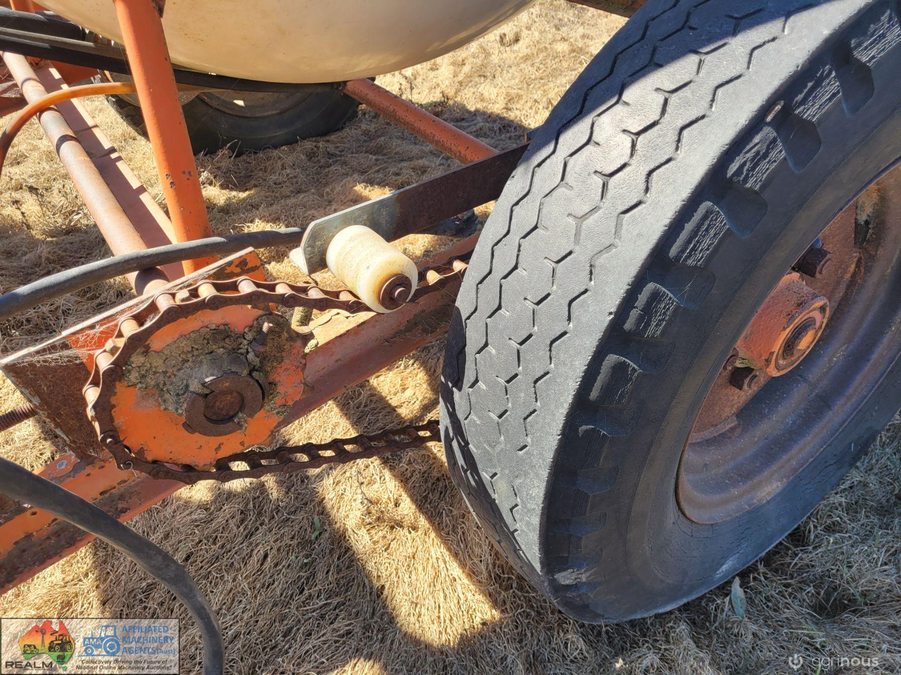 Hughes 39ft Boom Sprayer - photo 8