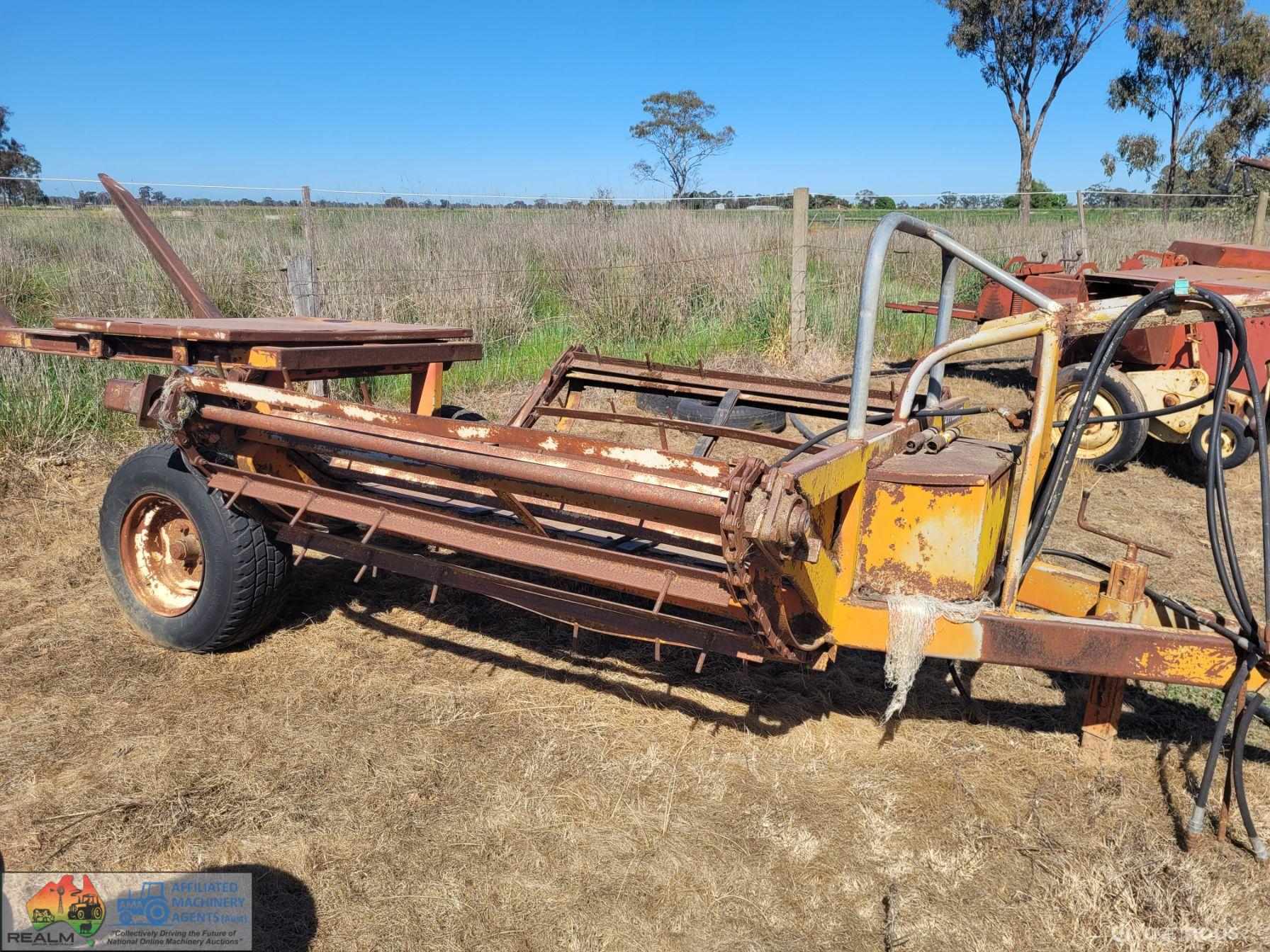 Ezy-Feeder Hay Feedout Wagon