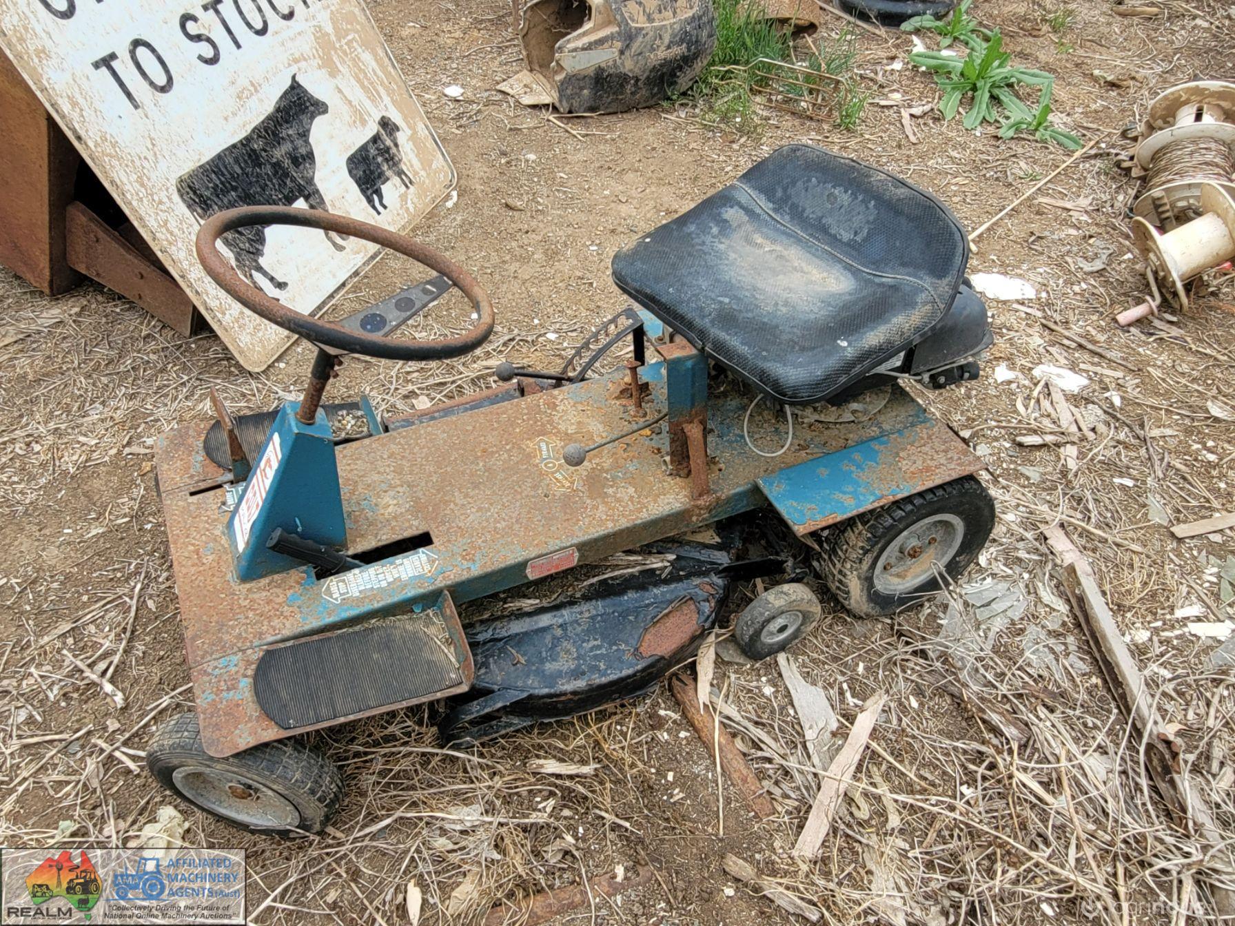 Rover Colt Ride-on Mower - photo 3