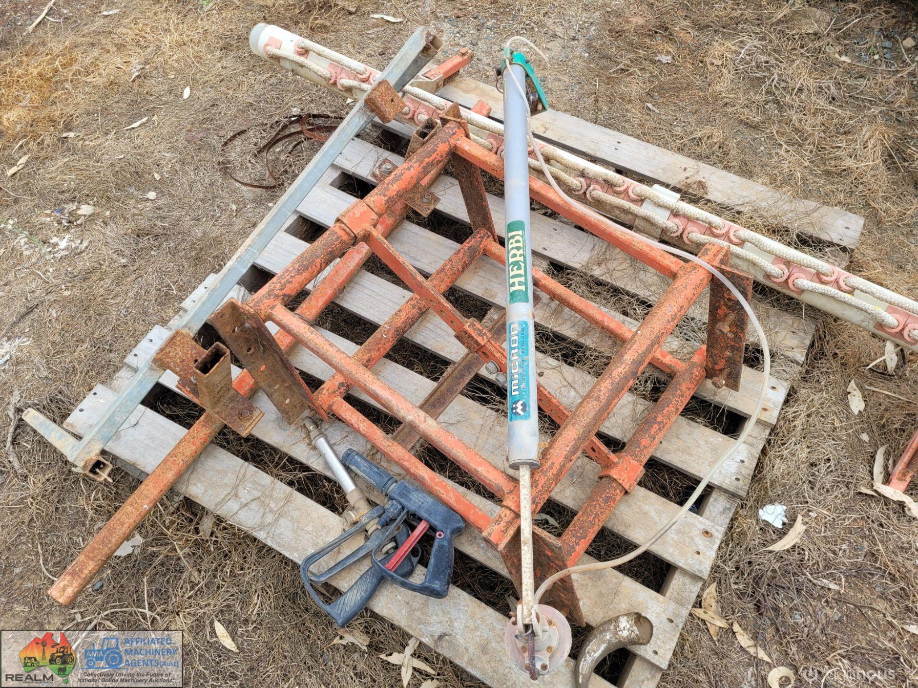 7ft Front Mount Wick-Wiper & Herbie Sprayer - photo 3