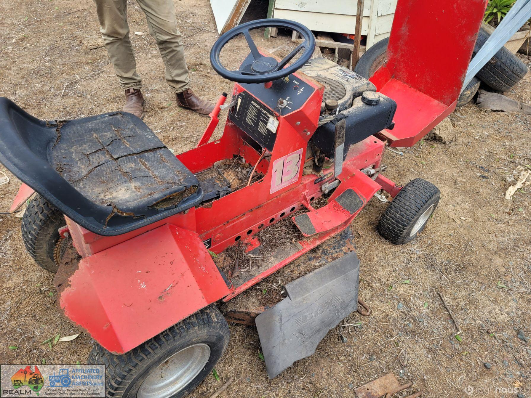 Cox Stockman Ride-on Mower - photo 9
