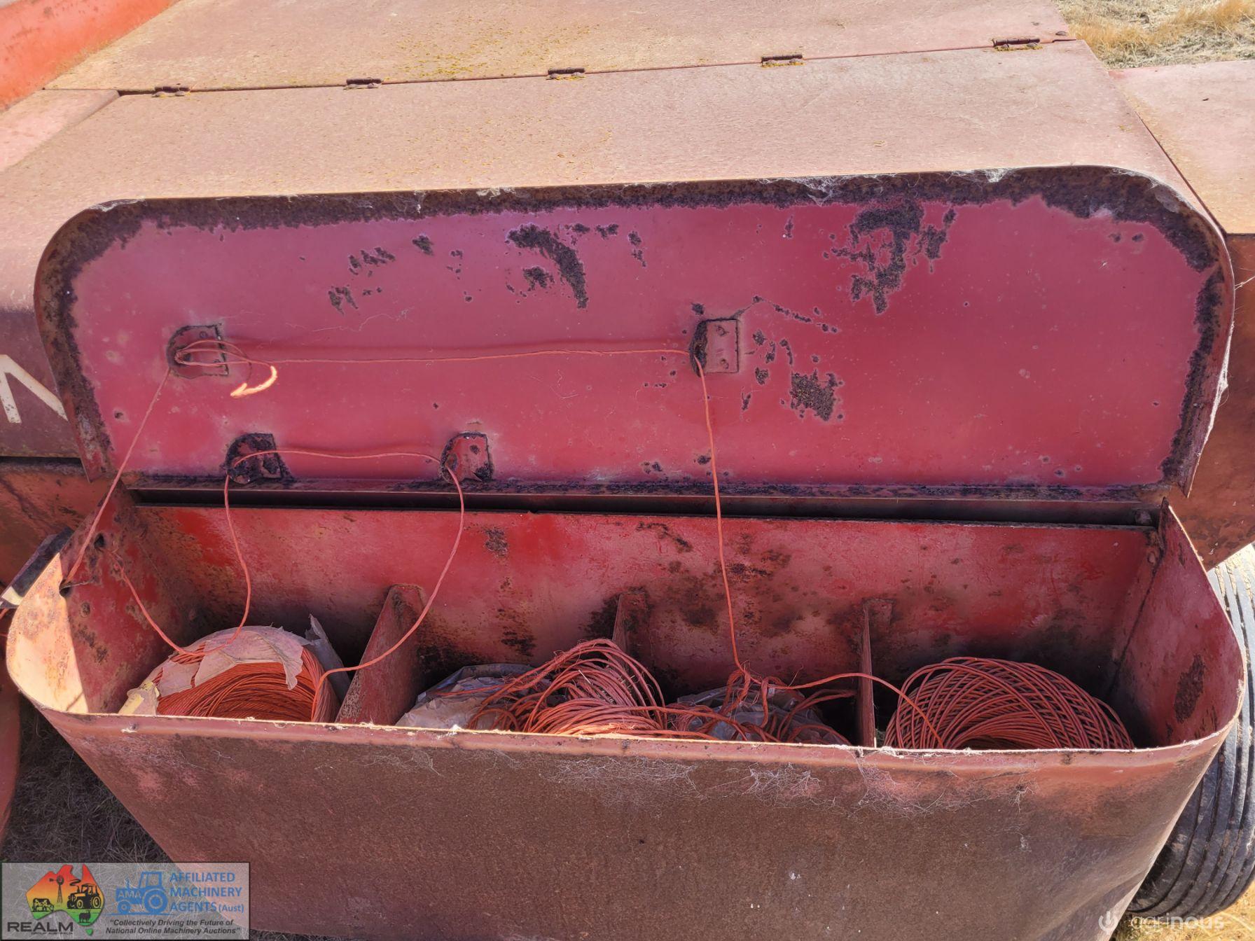 New Holland 275 Baler - photo 7