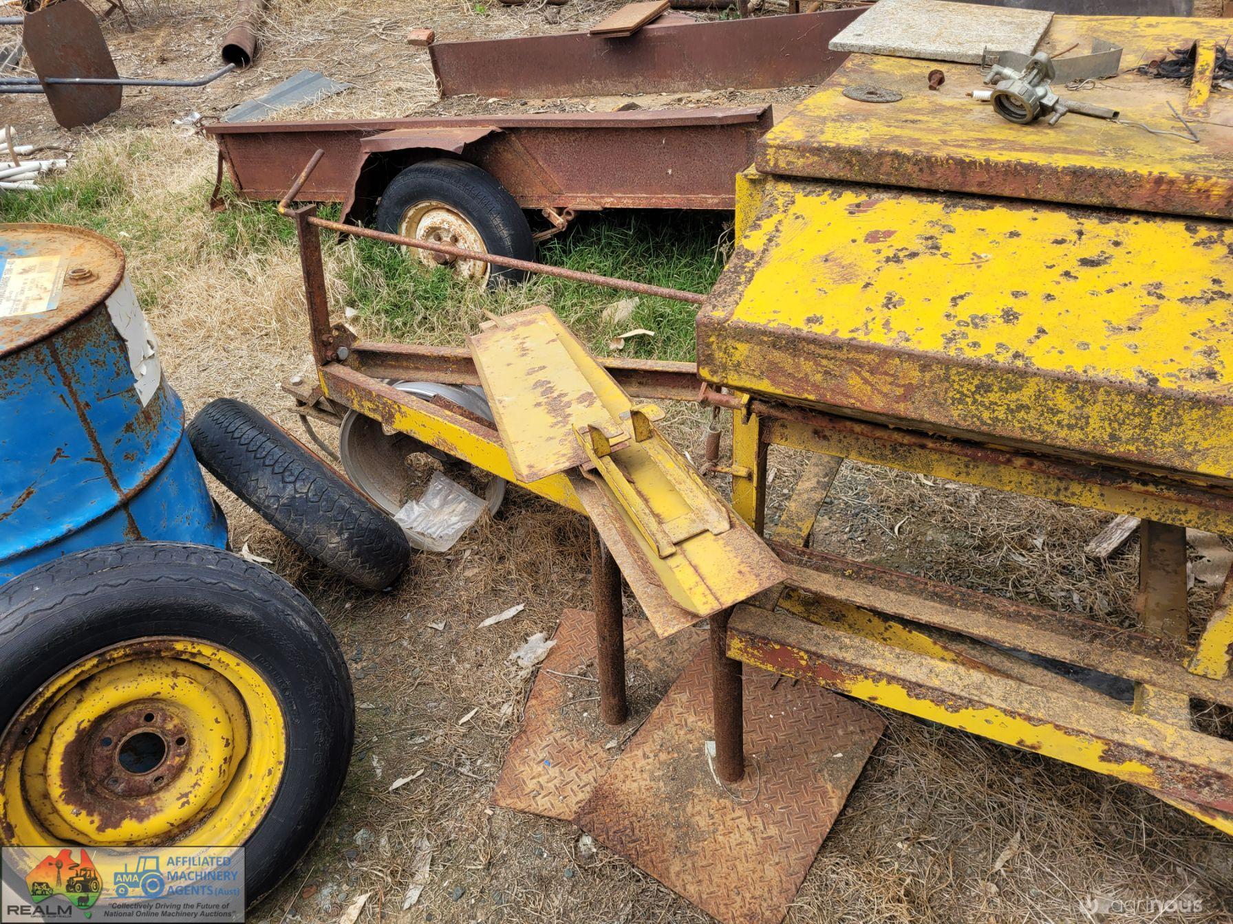 Mobilco Trailing Super Spreader - photo 8