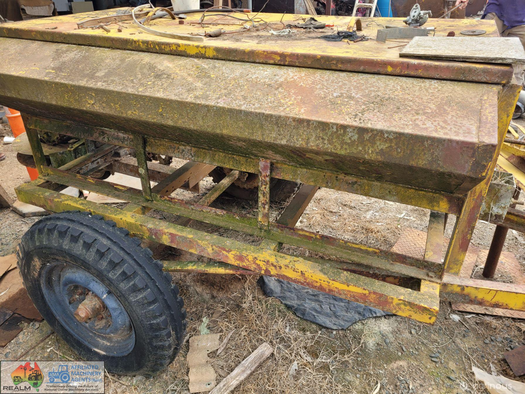 Mobilco Trailing Super Spreader - photo 2