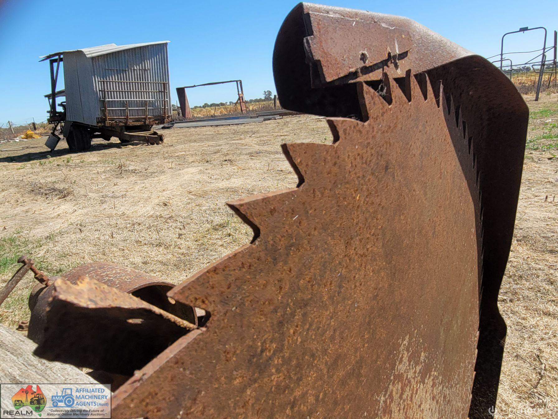Ferguson Saw Bench - photo 3
