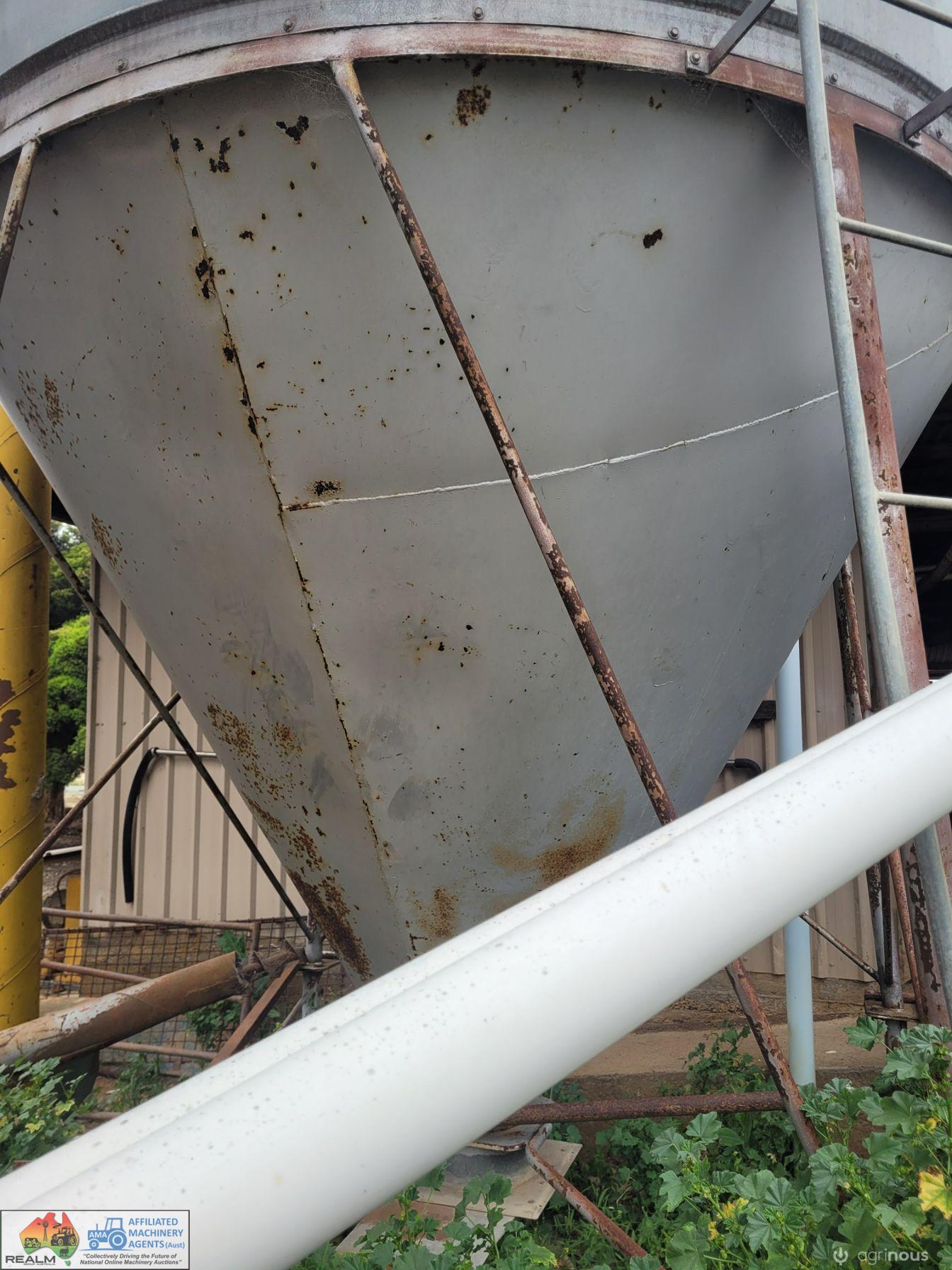 8 Ton Nelson Silo (No.2) - photo 4