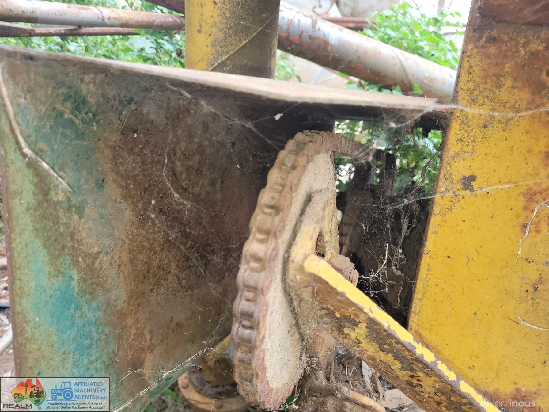 Farm-Master PTO Drive Roller Mill - photo 4