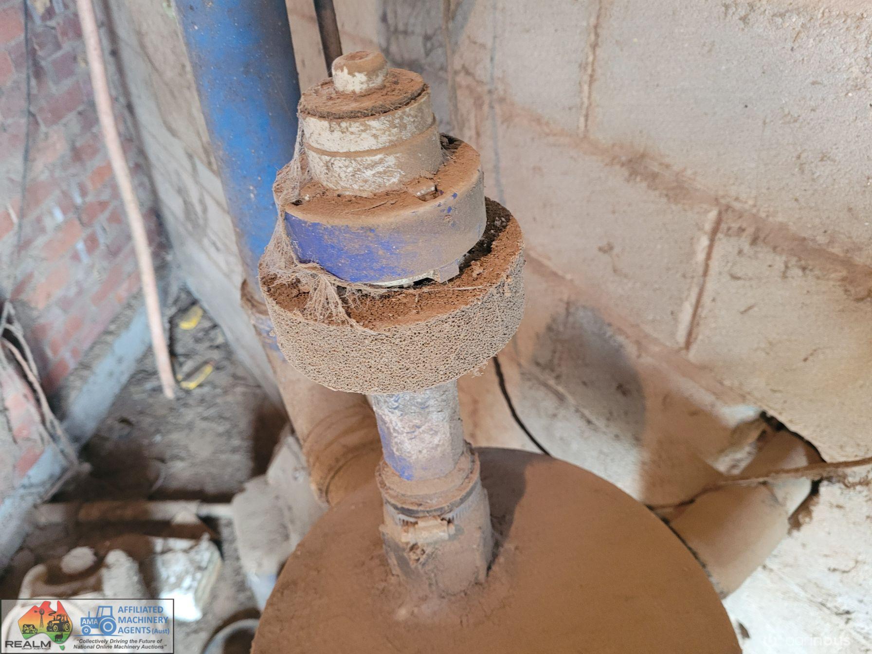 16 Unit Swing-Over Dairy Equipment - photo 7