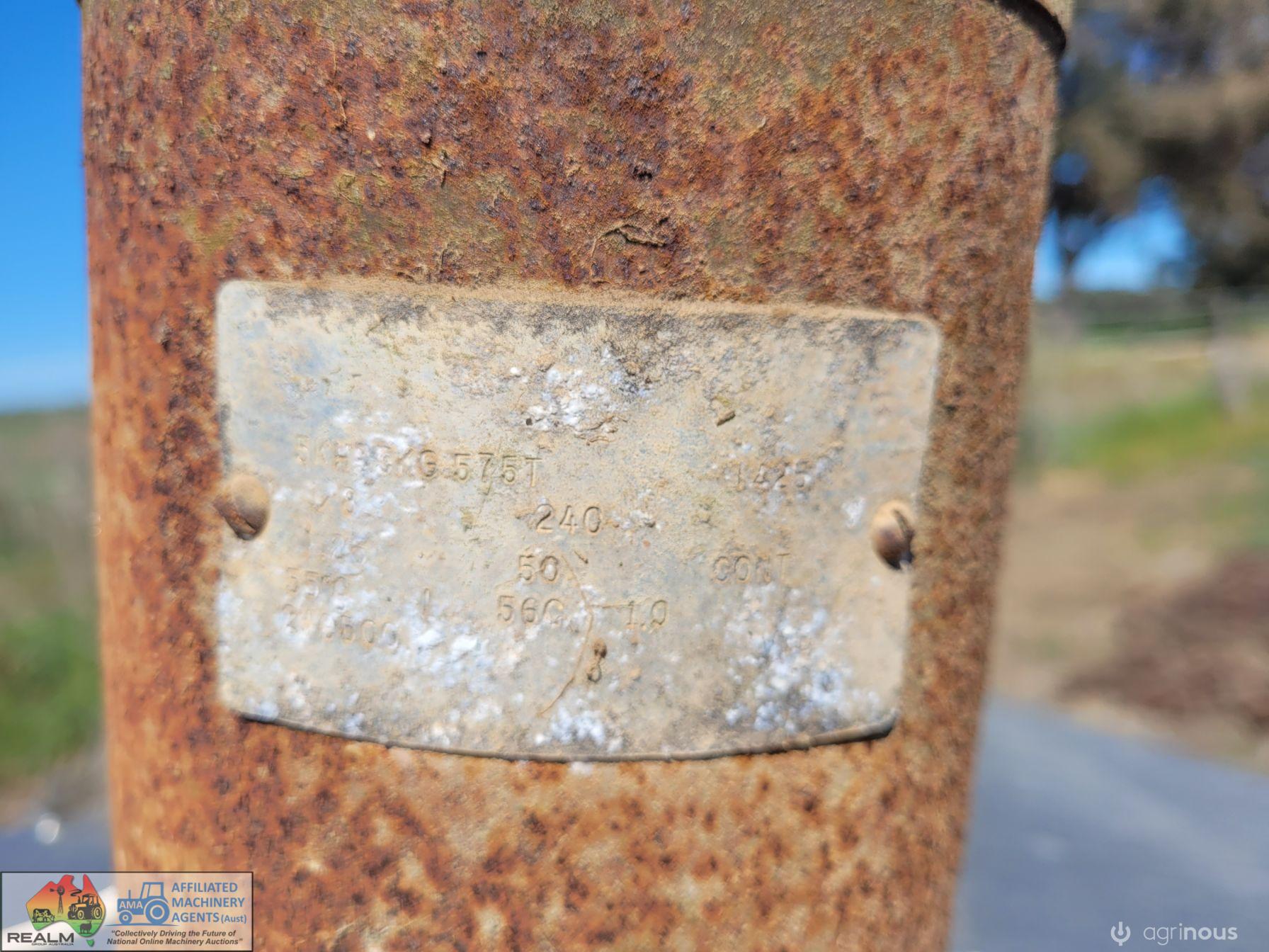 1,650 Ltr S/Steel Milk Vat - photo 7