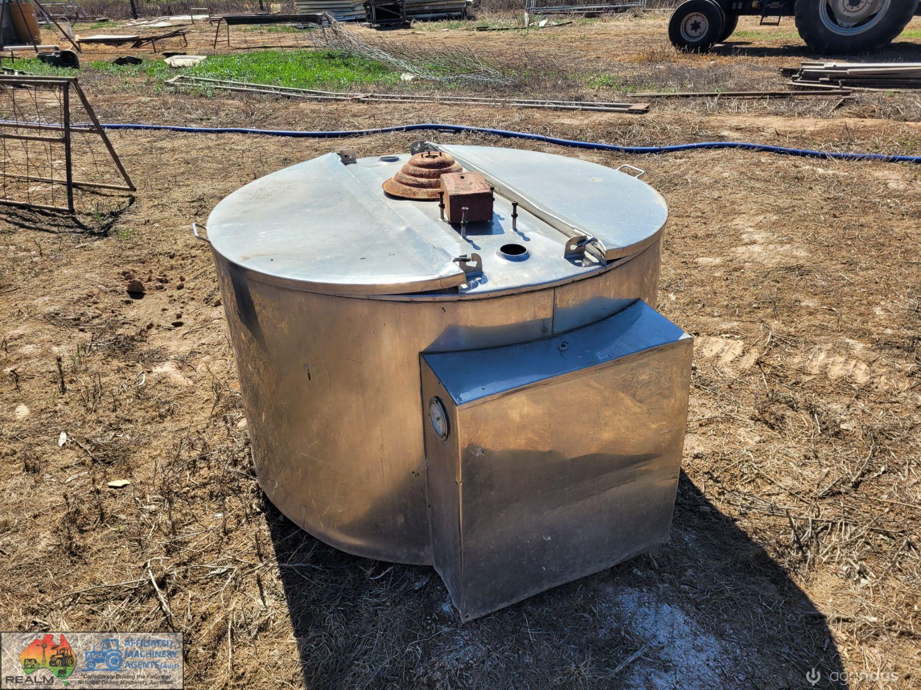4ft Round Stainless Milk Vat 900 Ltr - photo 3