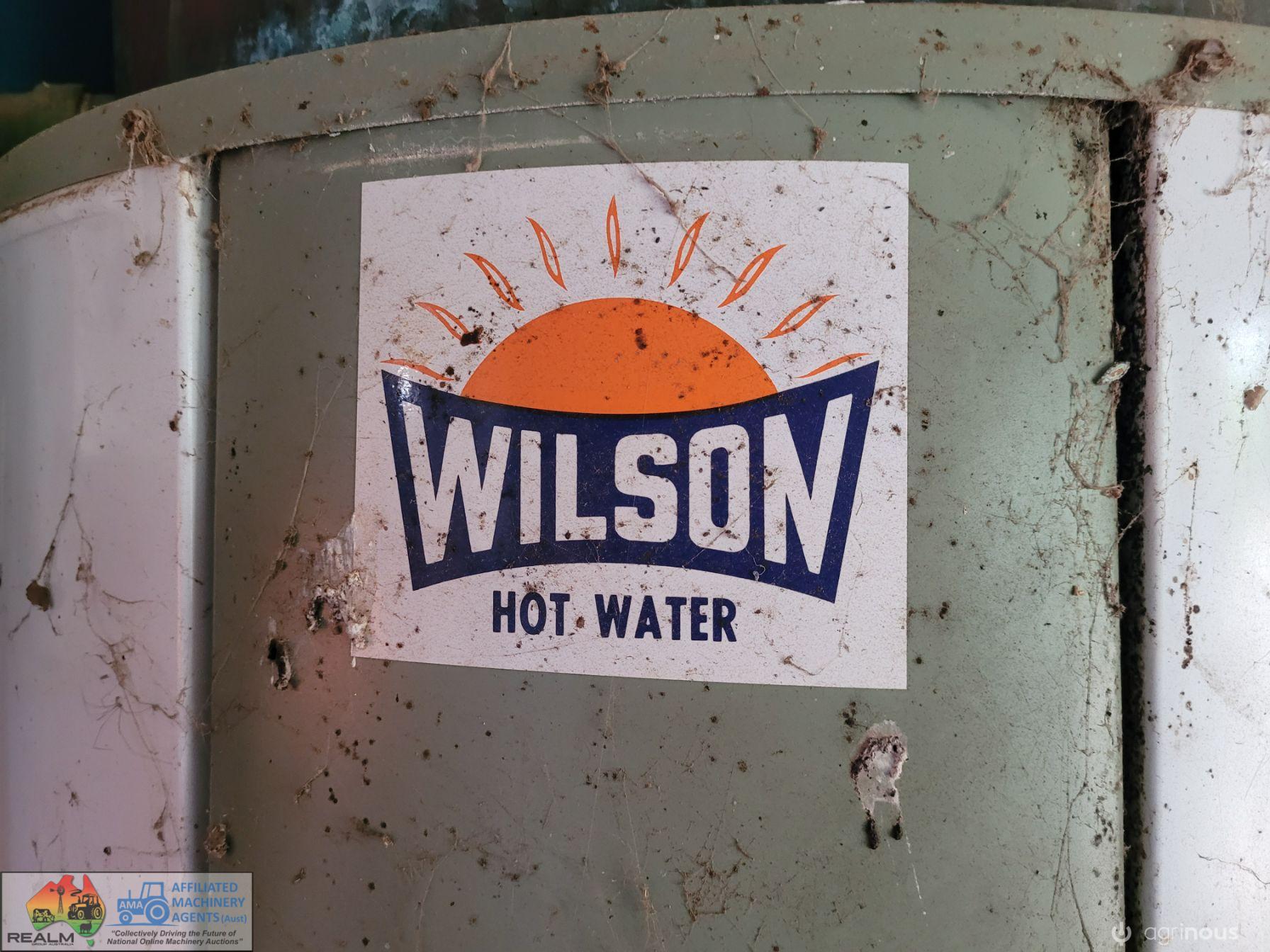 Wilson 400 Ltr Dairy HWS with Copper Header Tank - photo 5