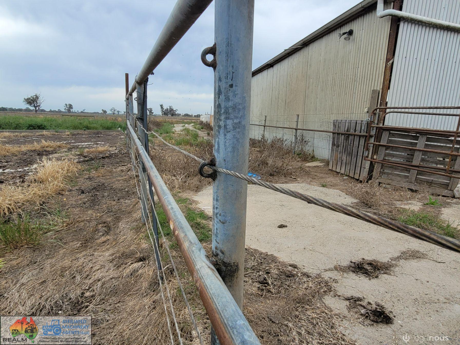 Dairy Backing Yard Side Fixed Panels & 4 Panel 2m Gate - photo 2