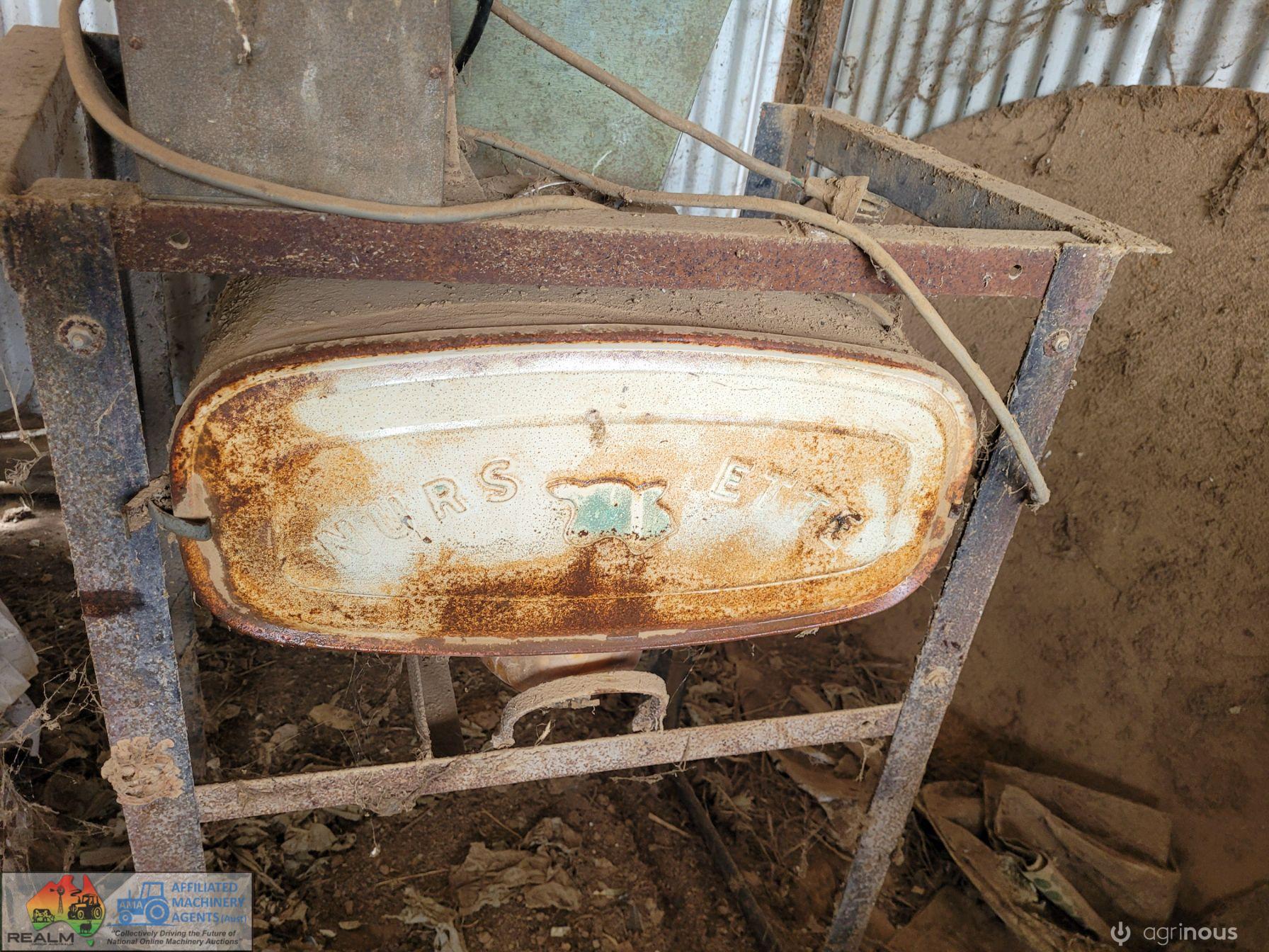 Nurs-ette Powdered Milk Calf Feeder - photo 5