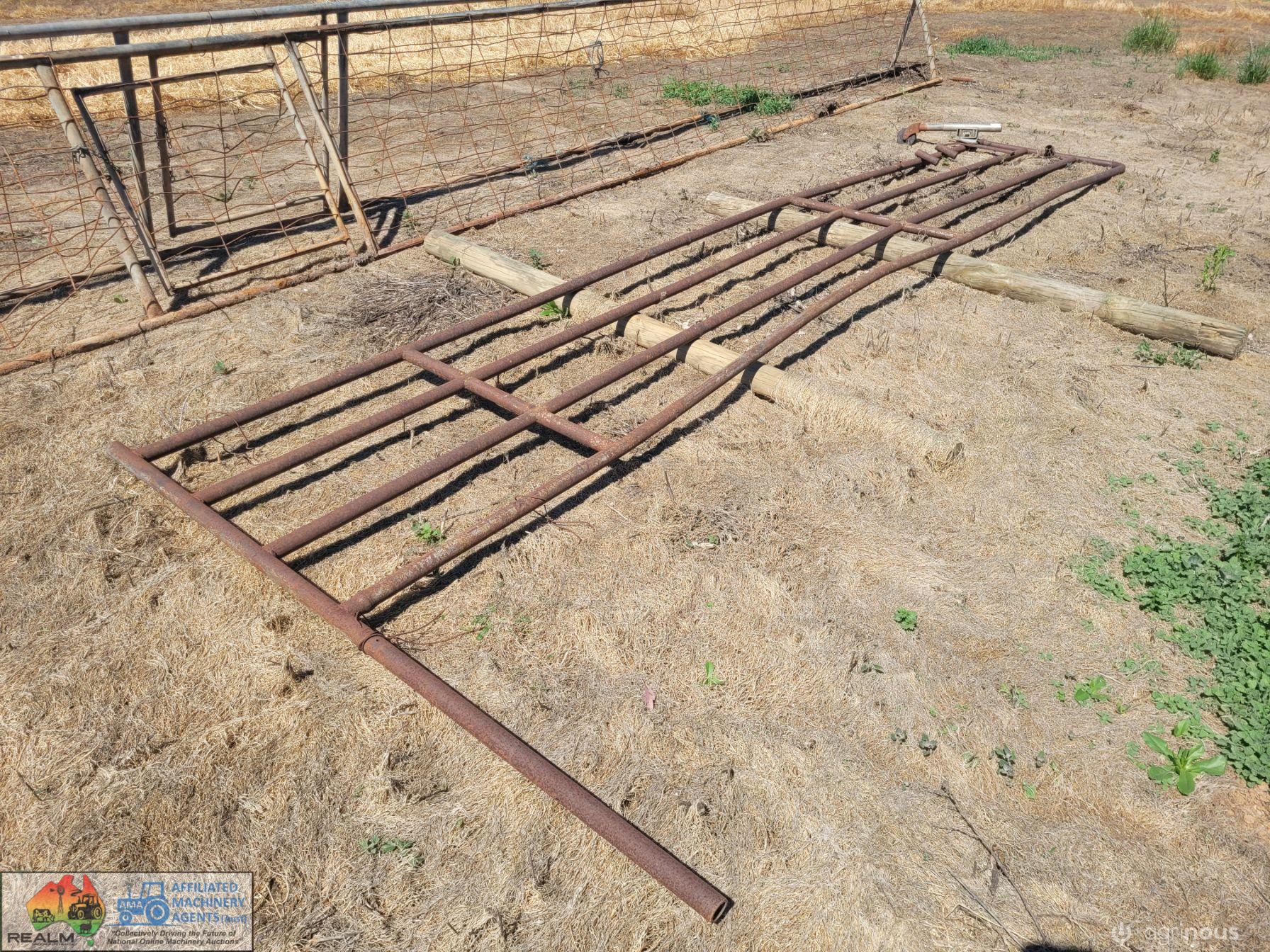5.5m Solid Steel Backing Gate - photo 3