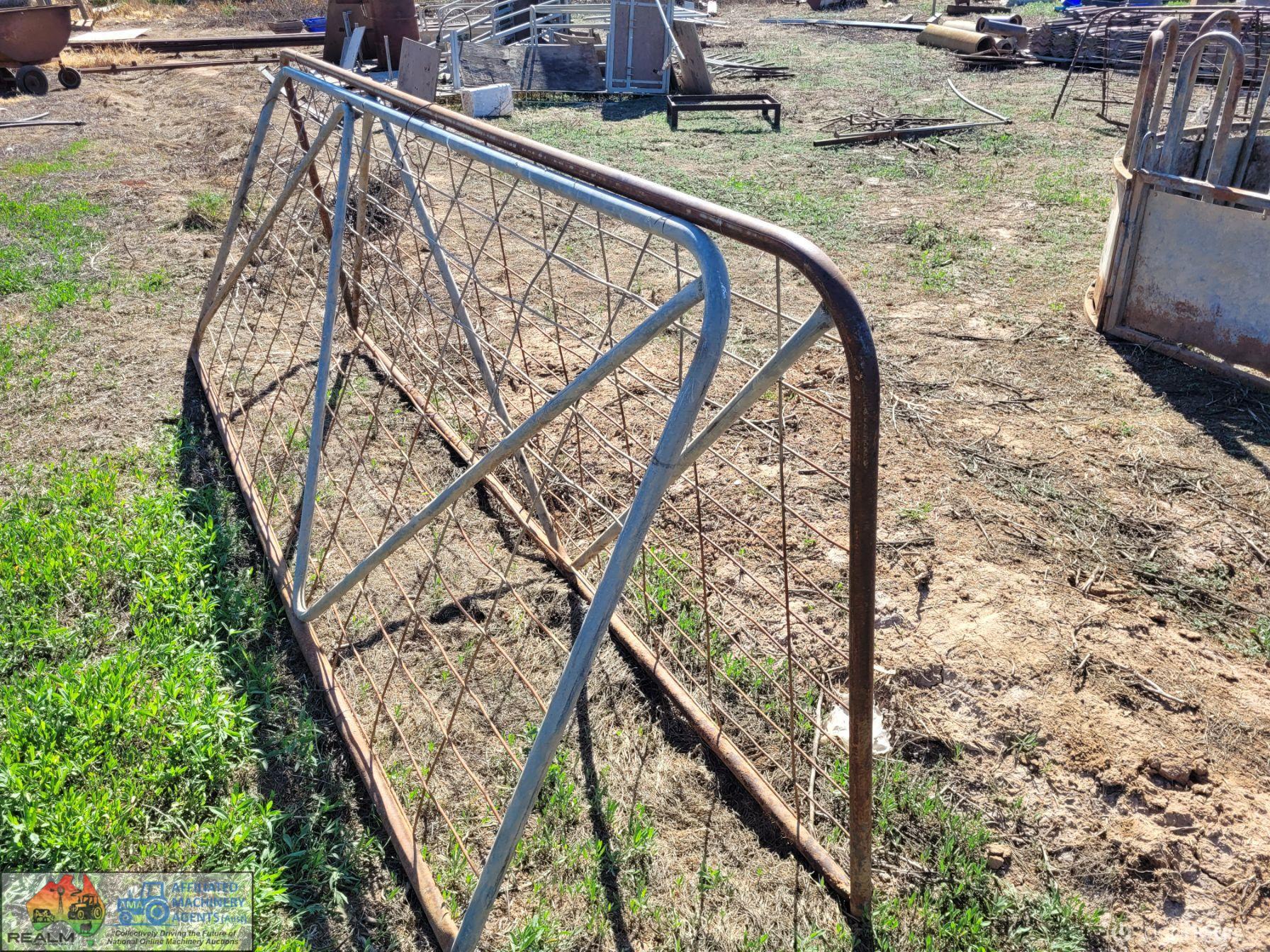 2x Weldmesh Farm Gates "A" (10ft & 11ft)