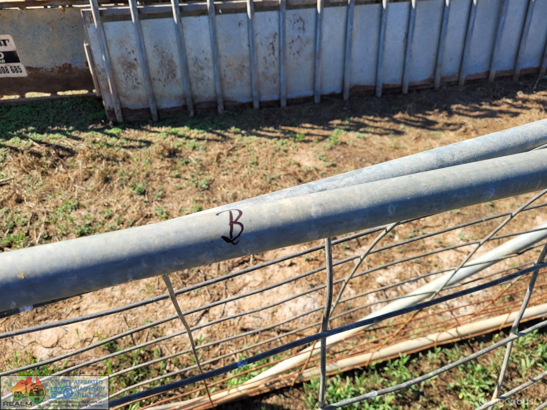 2x Weldmesh Farm Gates "B" (9ft) - photo 3
