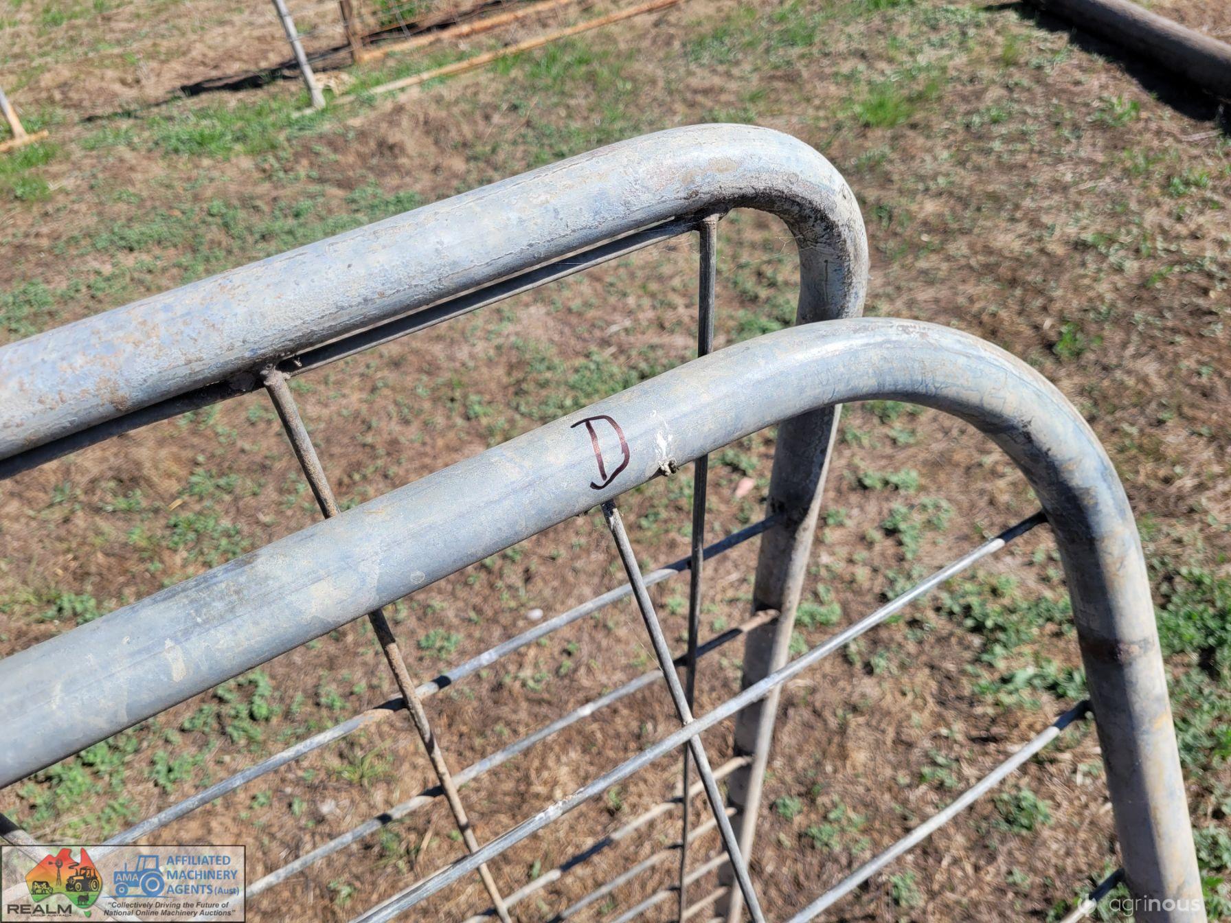 2x Weldmesh Farm Gates "D" (8ft & 12ft) - photo 3
