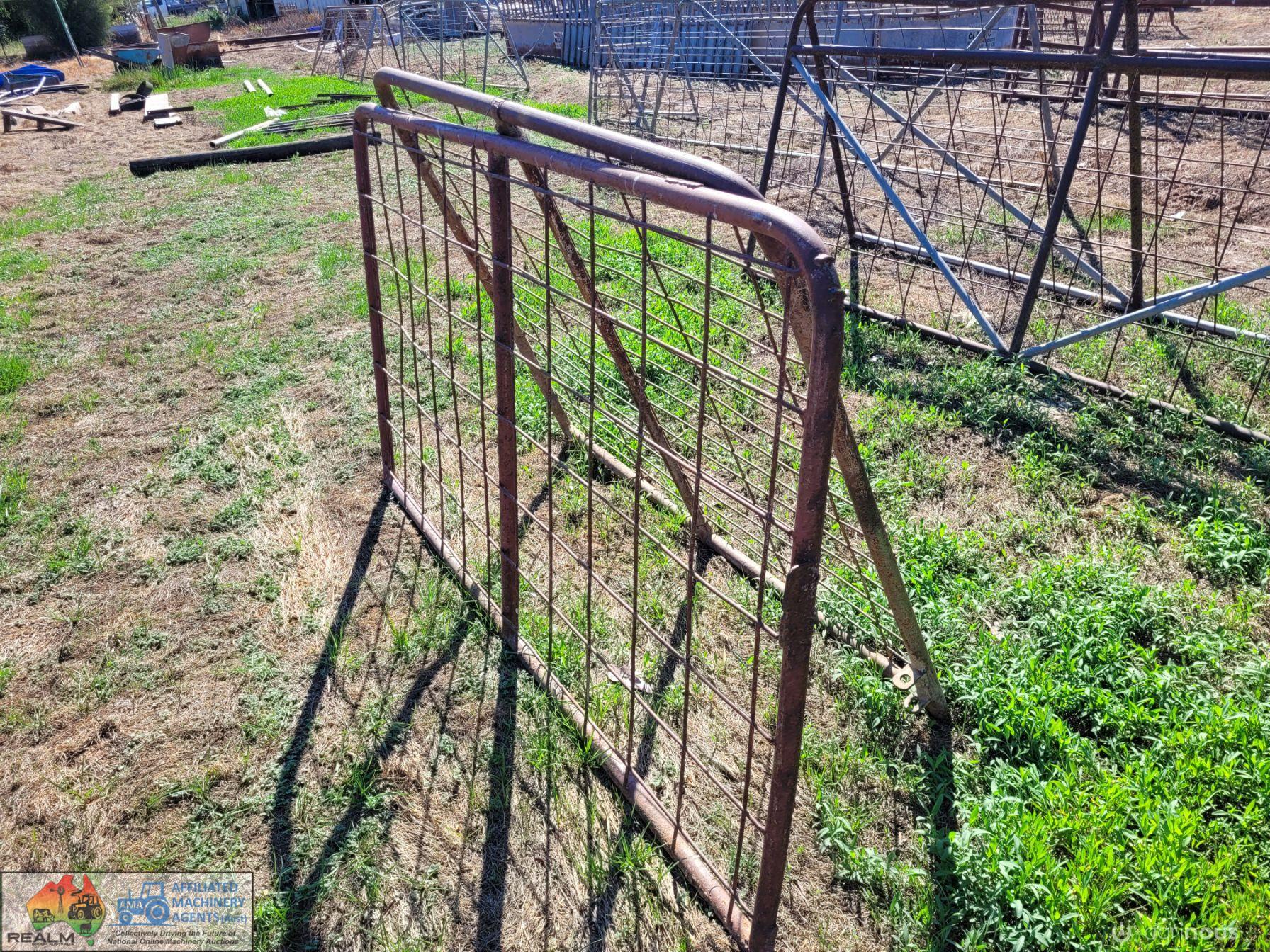 2x Weldmesh Farm Gates "F" (5ft & 6ft)