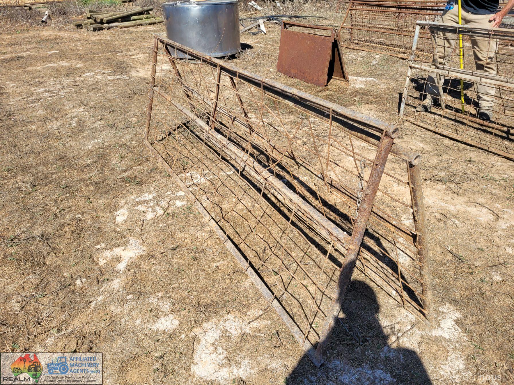 2x Weldmesh Panels "A" (2.6m x 900mm) - photo 3