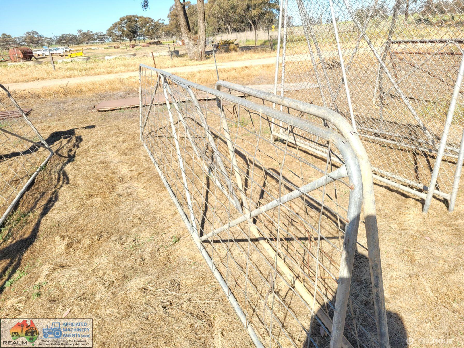 3x Weldmesh Farm Gates "L" (2x 5ft & 16ft)
