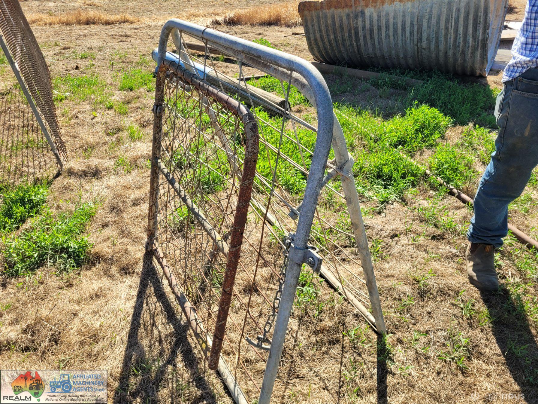 3x Sheep Yard Gates - photo 2